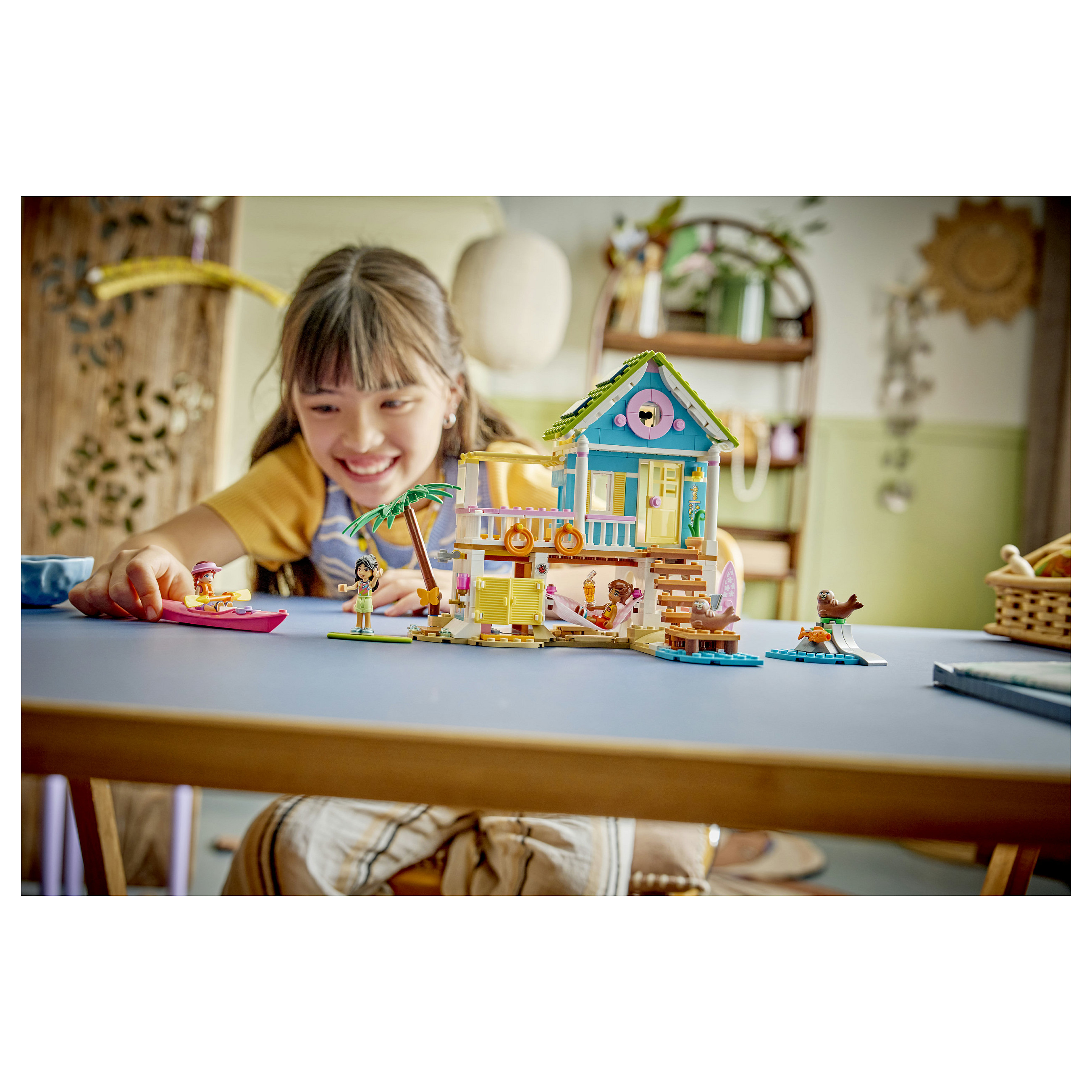 LEGO Friends Beach House with Seals 42699 thumbnail 3