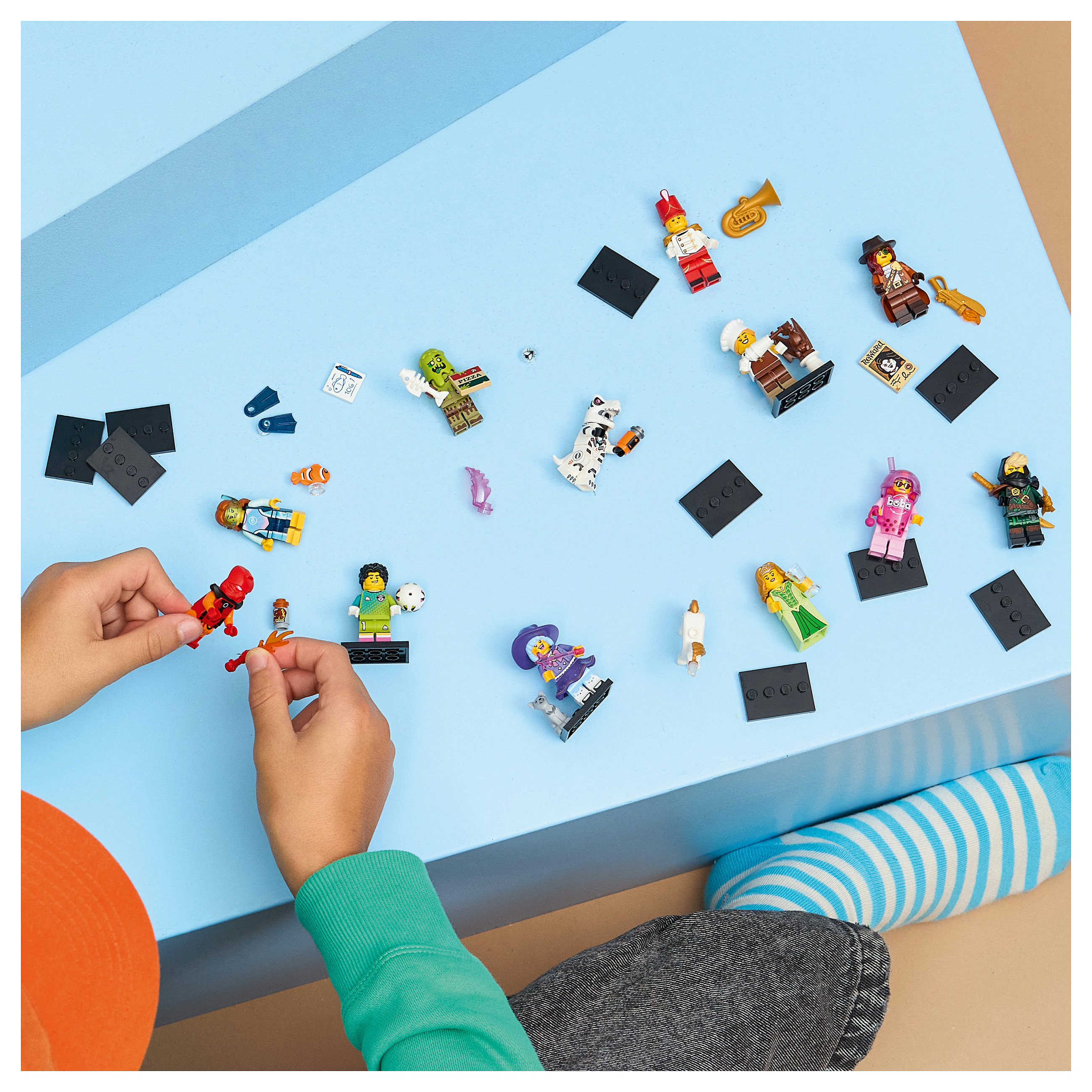 LEGO Minifigures 71052 thumbnail 6