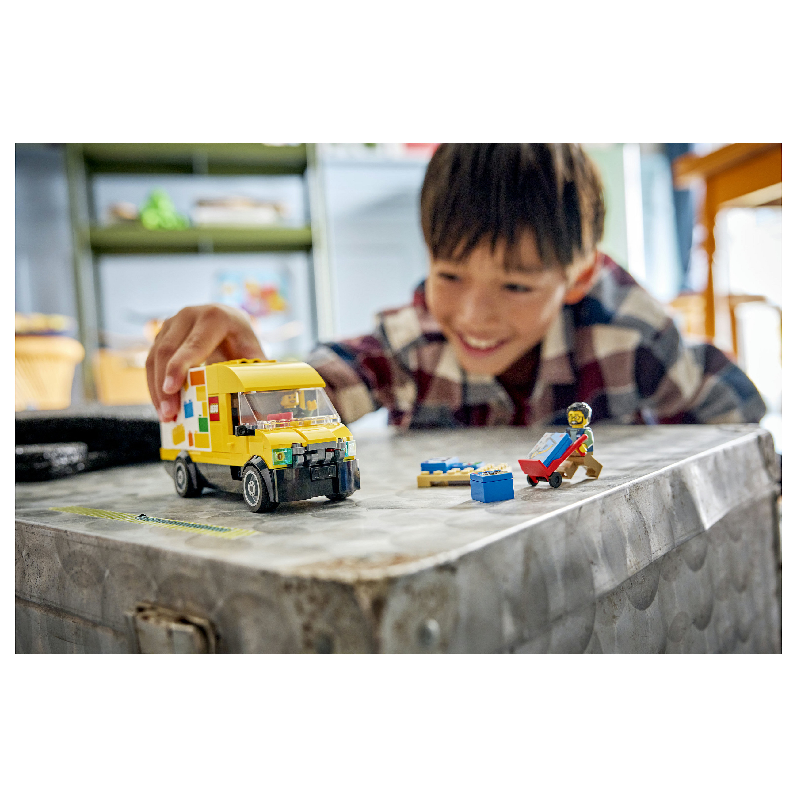 LEGO City The Van 60500 thumbnail 3