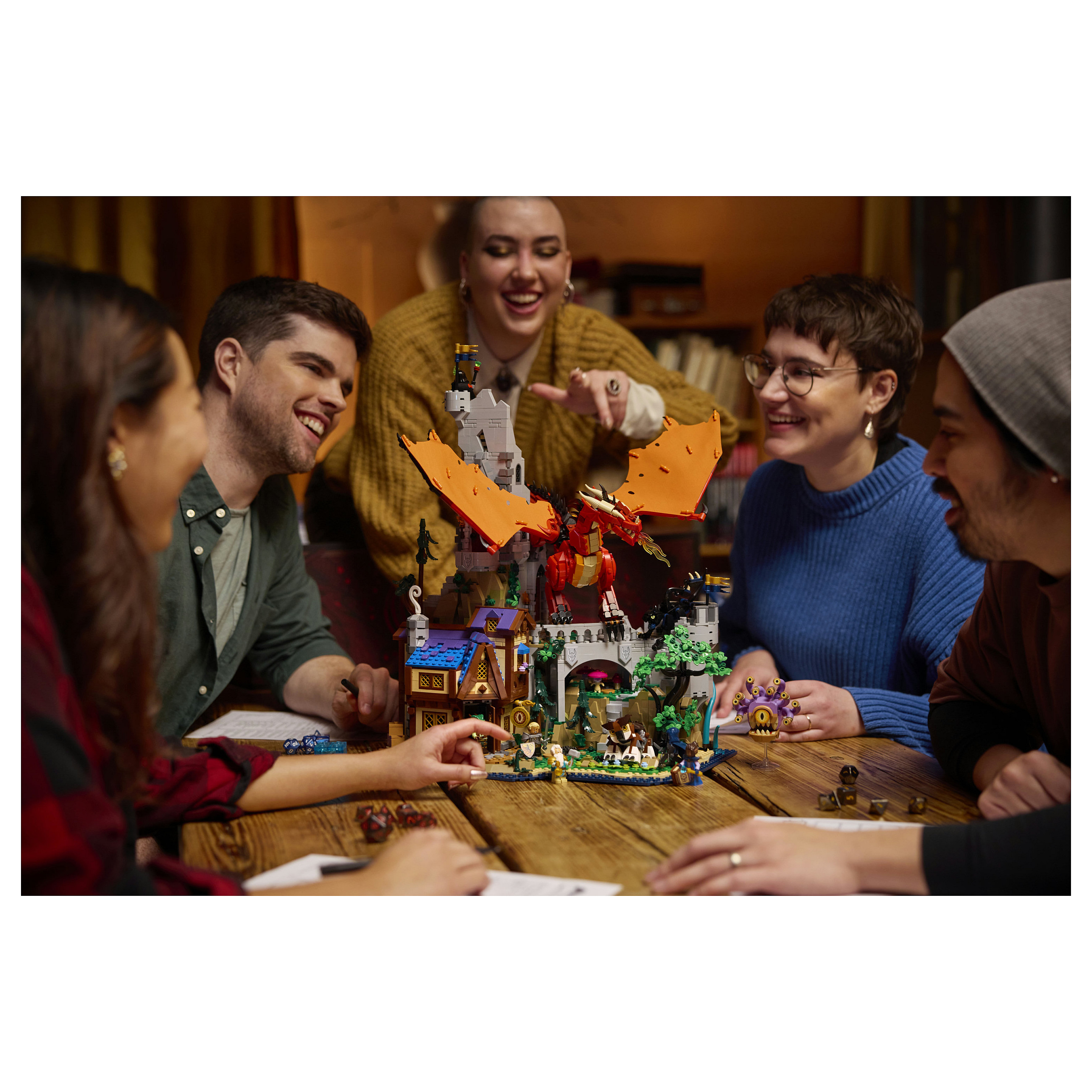 LEGO Ideas Dungeons & Dragons: Red Dragon's Tale 21348 thumbnail 3