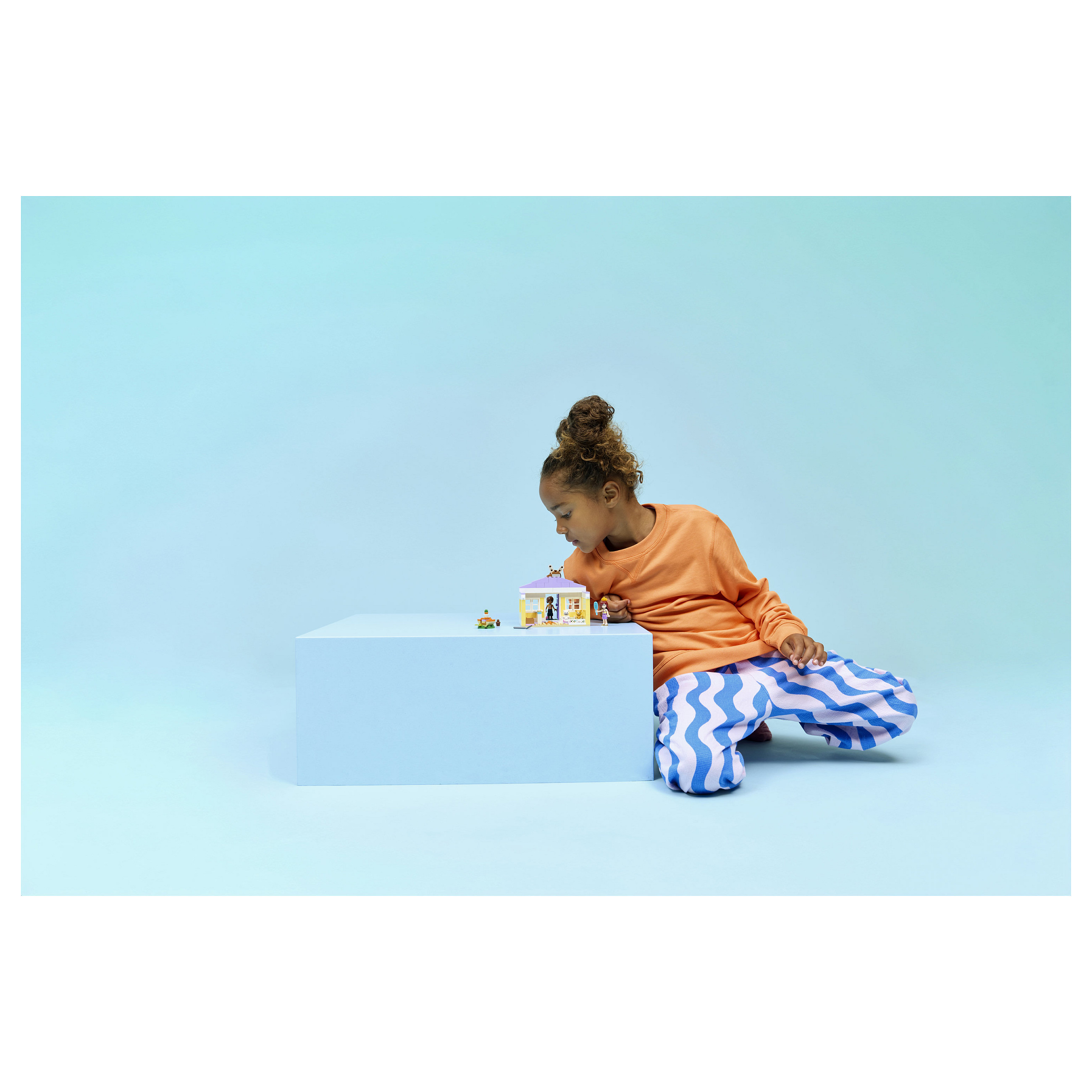 LEGO Friends Bunny Hotel 42679 thumbnail 5