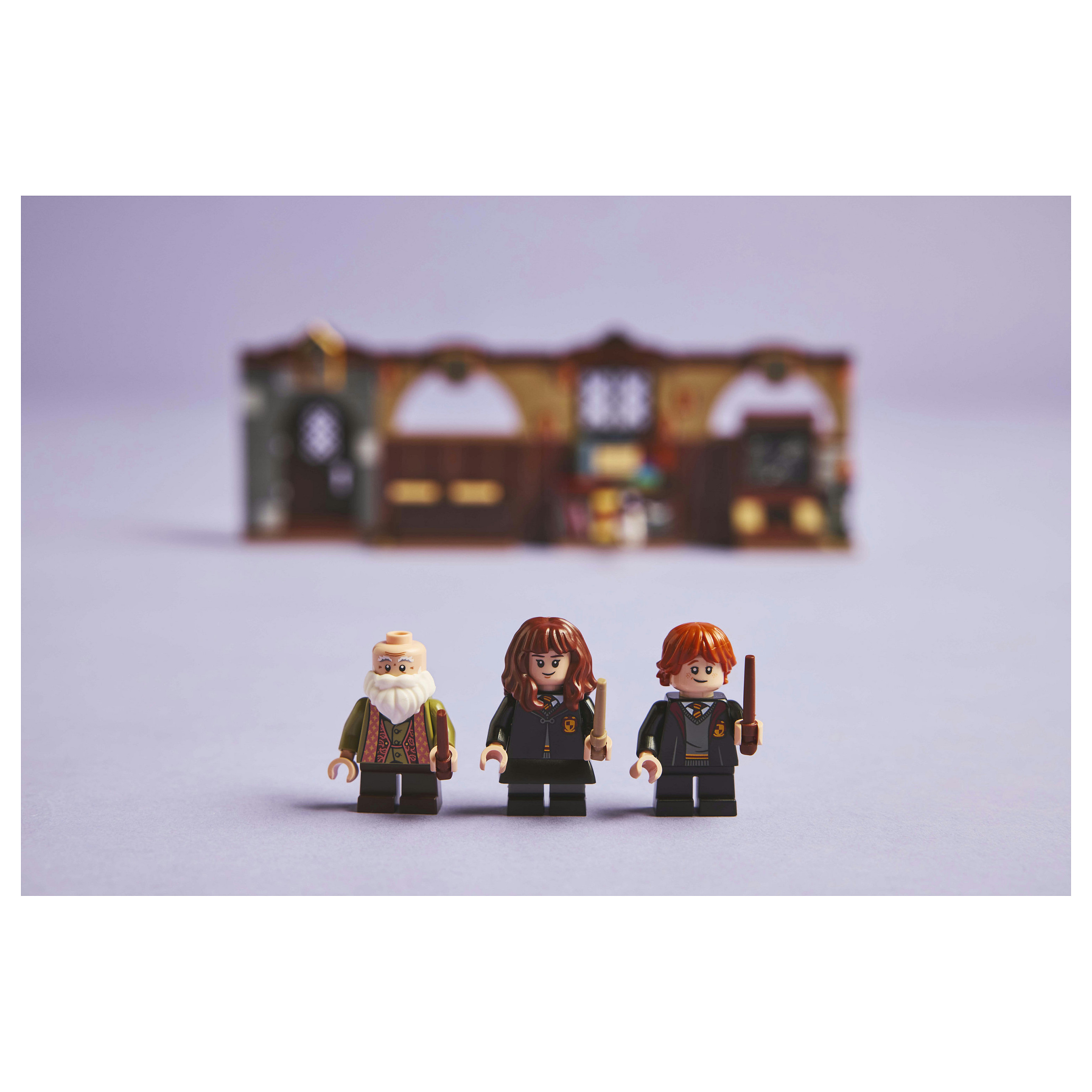 LEGO Harry Potter Hogwarts Castle: Charms Class thumbnail 6