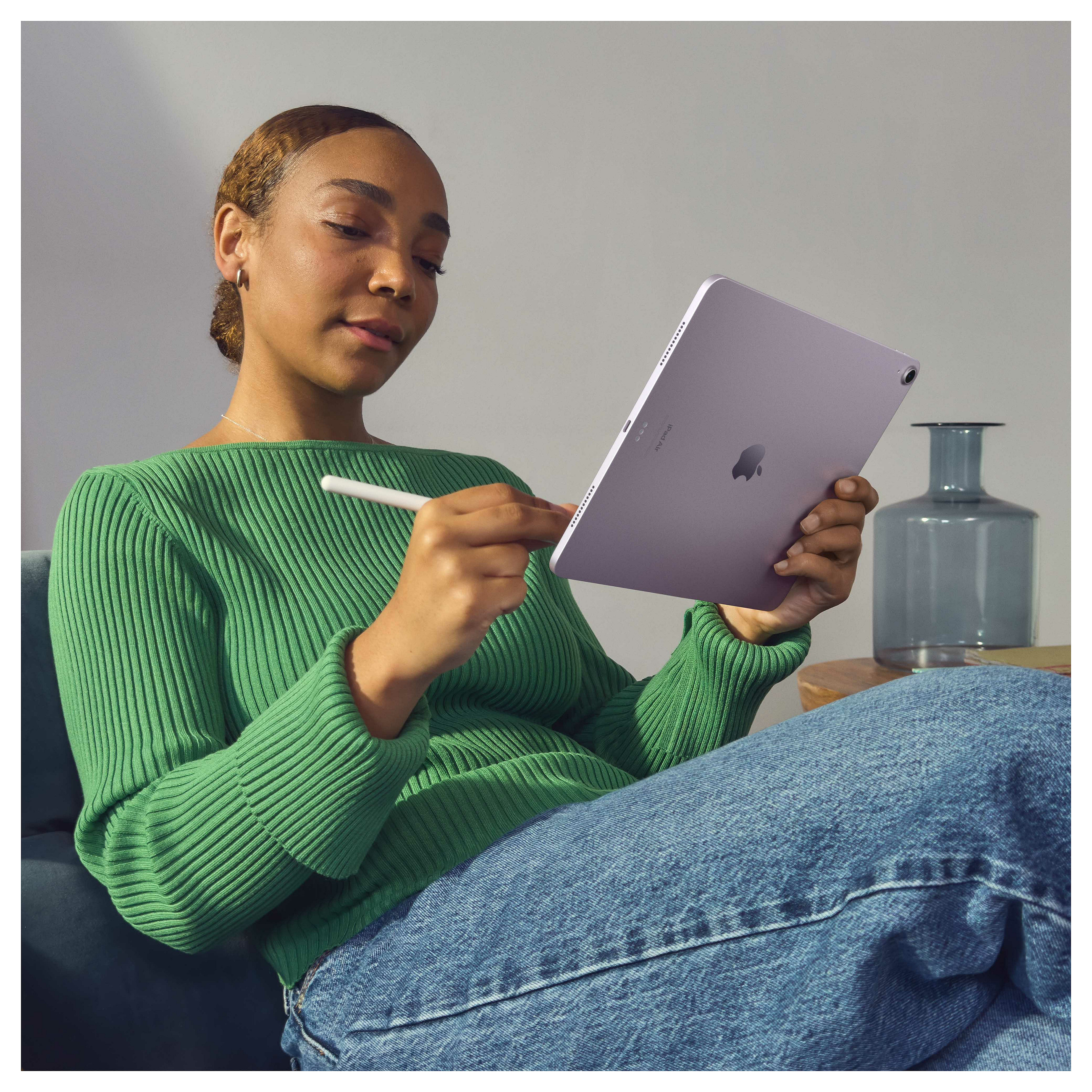 Apple iPad Air M2 / 11" / Wi-Fi + Cellular / 1TB – Starlight 4