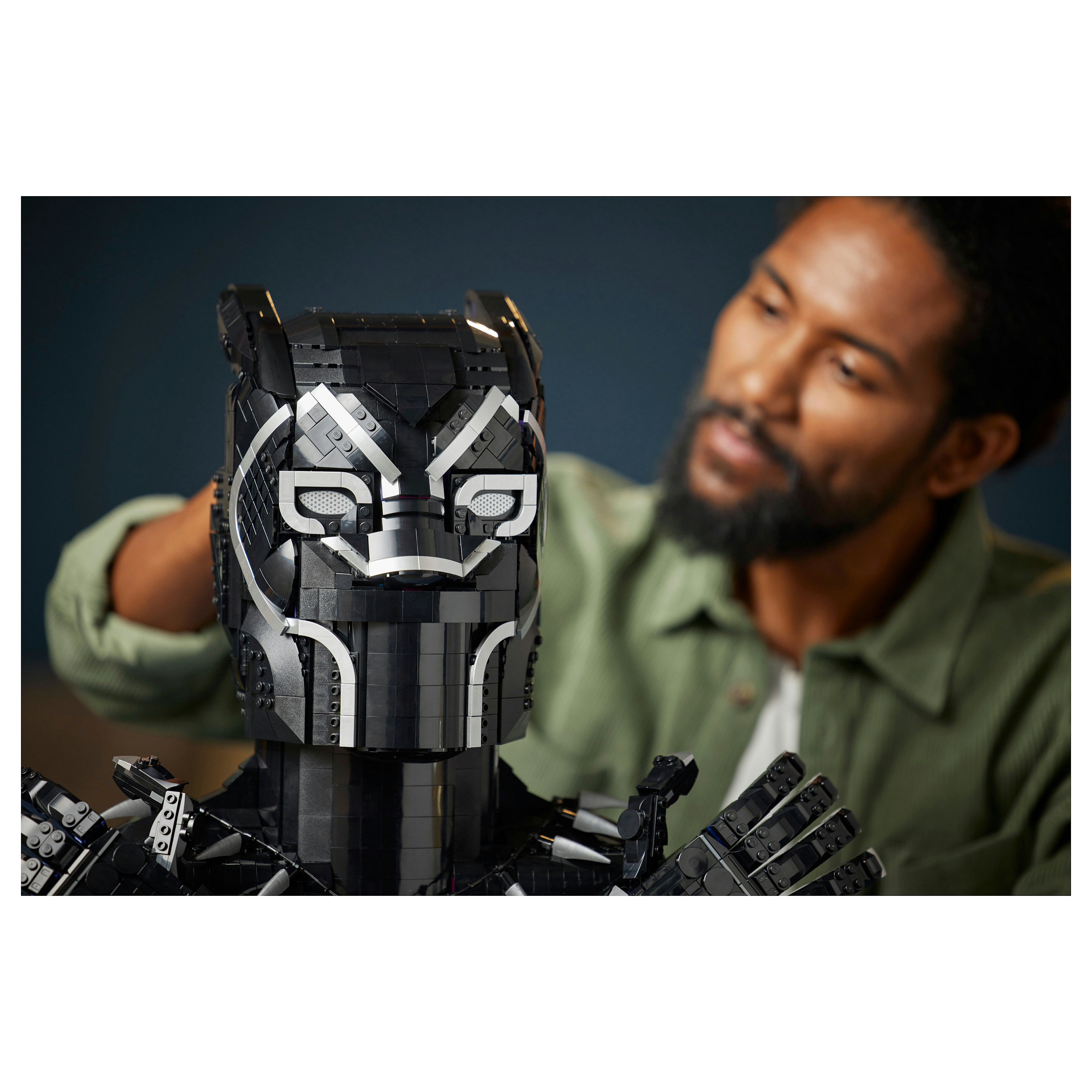 LEGO Marvel Black Panther 76215 thumbnail 4