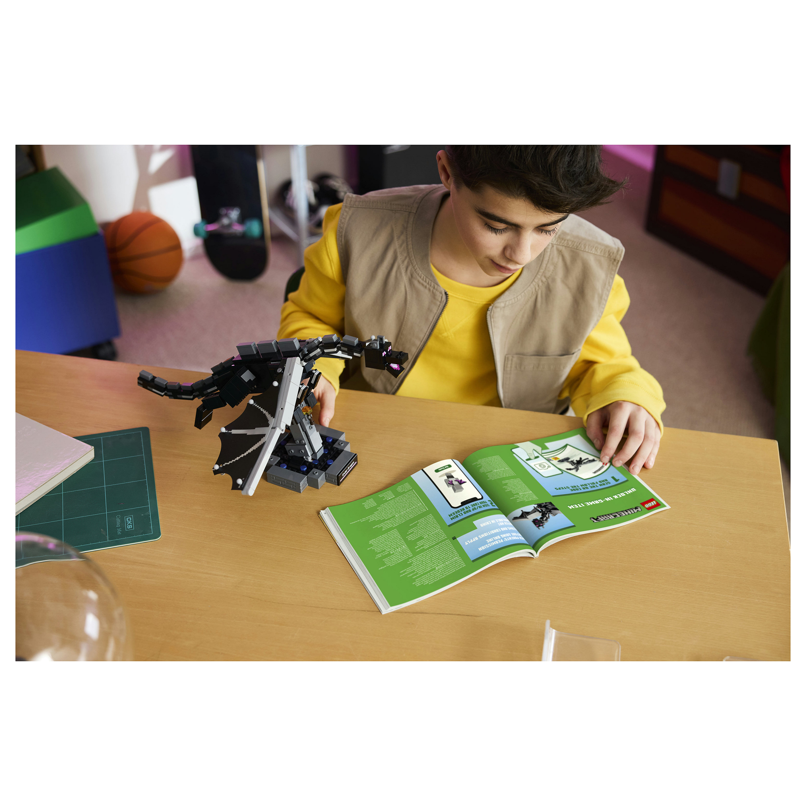 LEGO Minecraft 21595 building toy thumbnail 3
