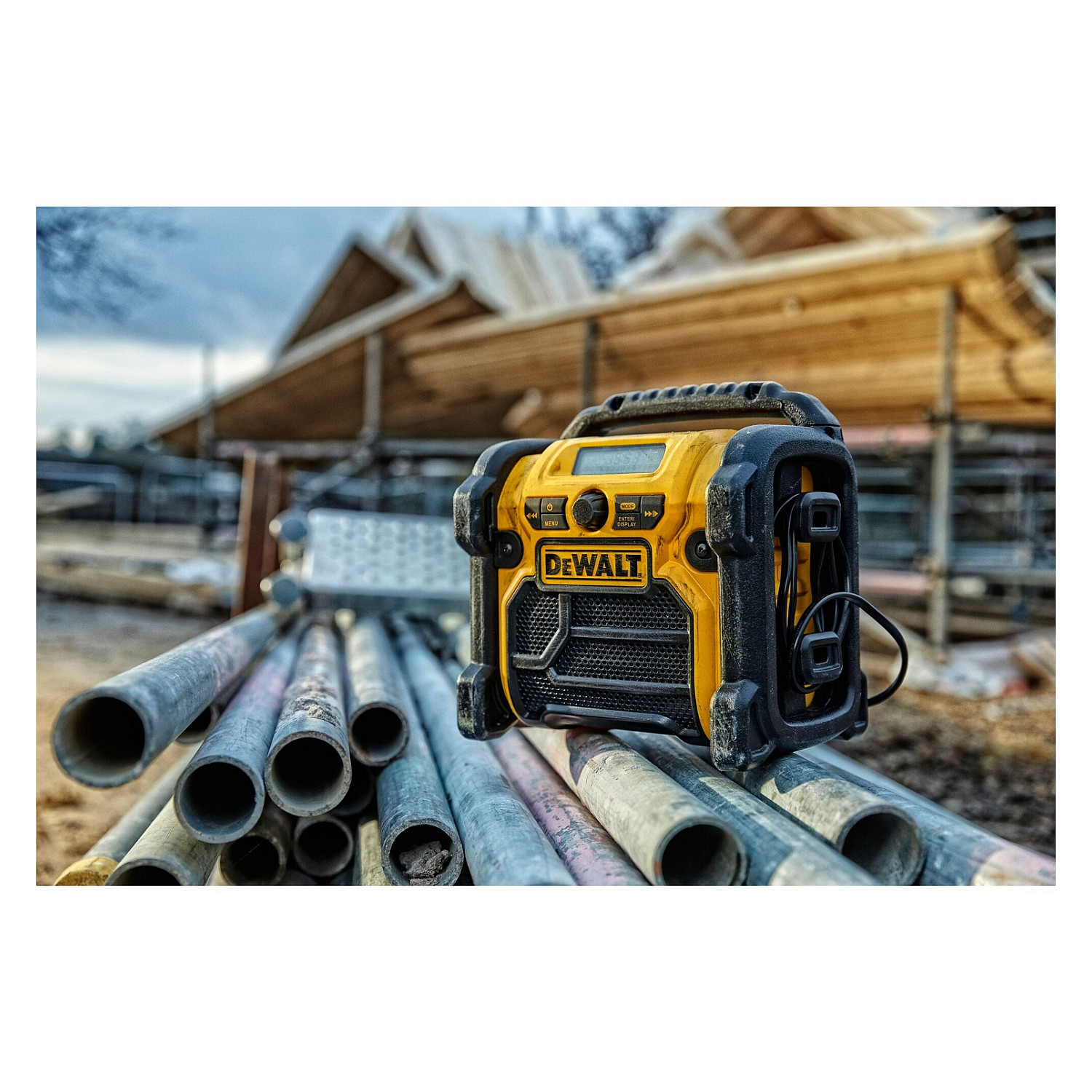 Radio DeWALT DCR020-QW, 10.8-18V, DAB+/FM, AUX, USB - Verdhë/Zezë 4