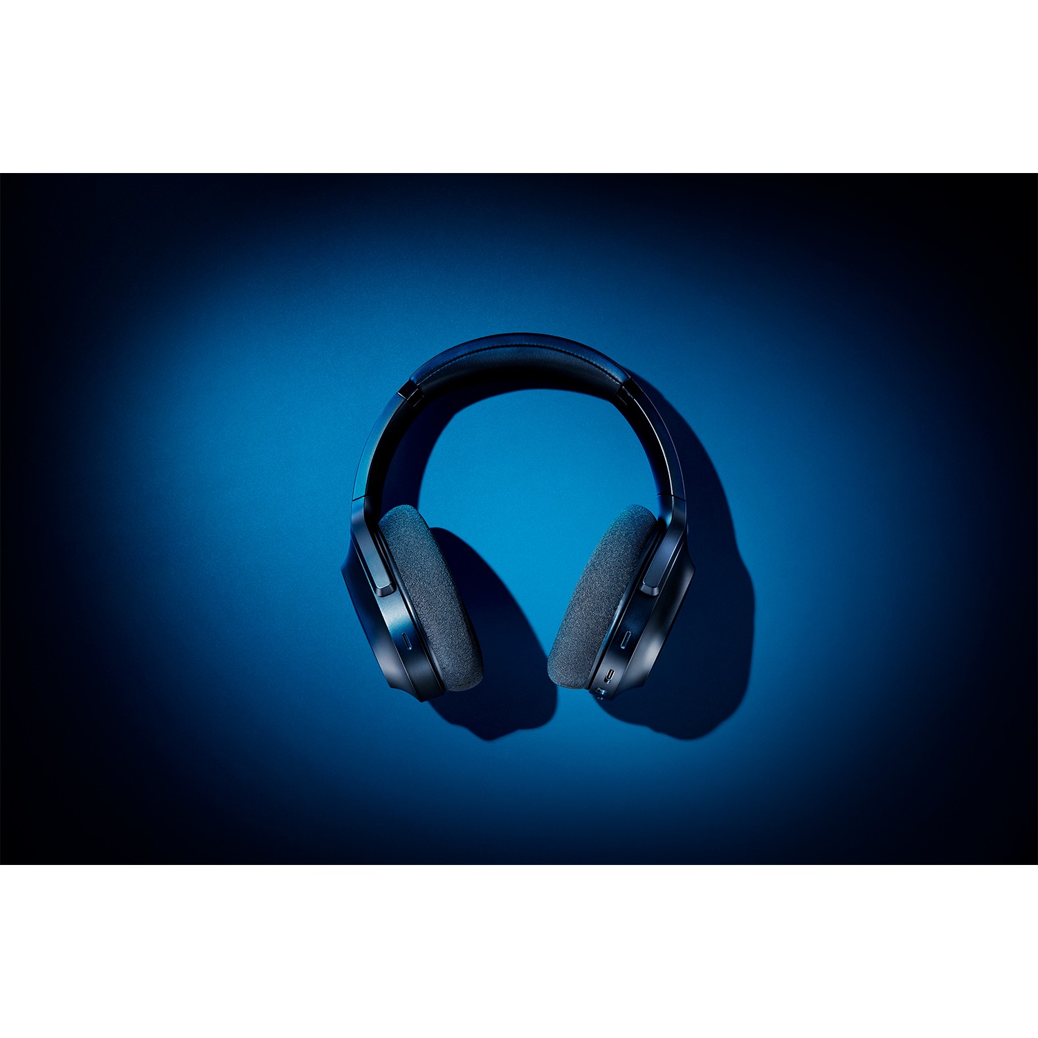 Kufje Gaming Razer Barracuda / 50 mm / Wireless 2.4 GHz + Bluetooth 5.2 / 3.5 mm / 40 orë / Mikrofon – Zezë 3