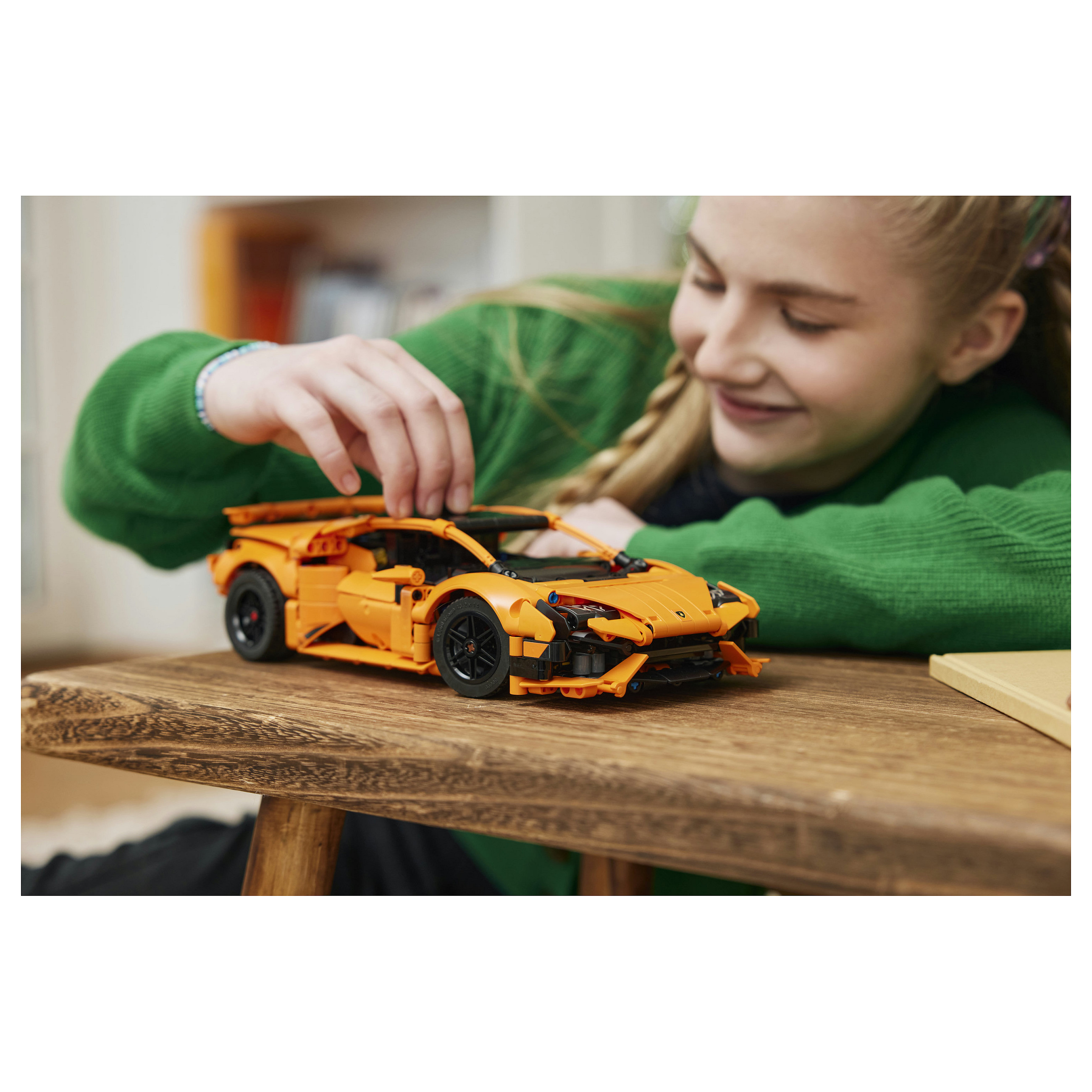 LEGO Technic Lamborghini Huracán Tecnica Orange thumbnail 4