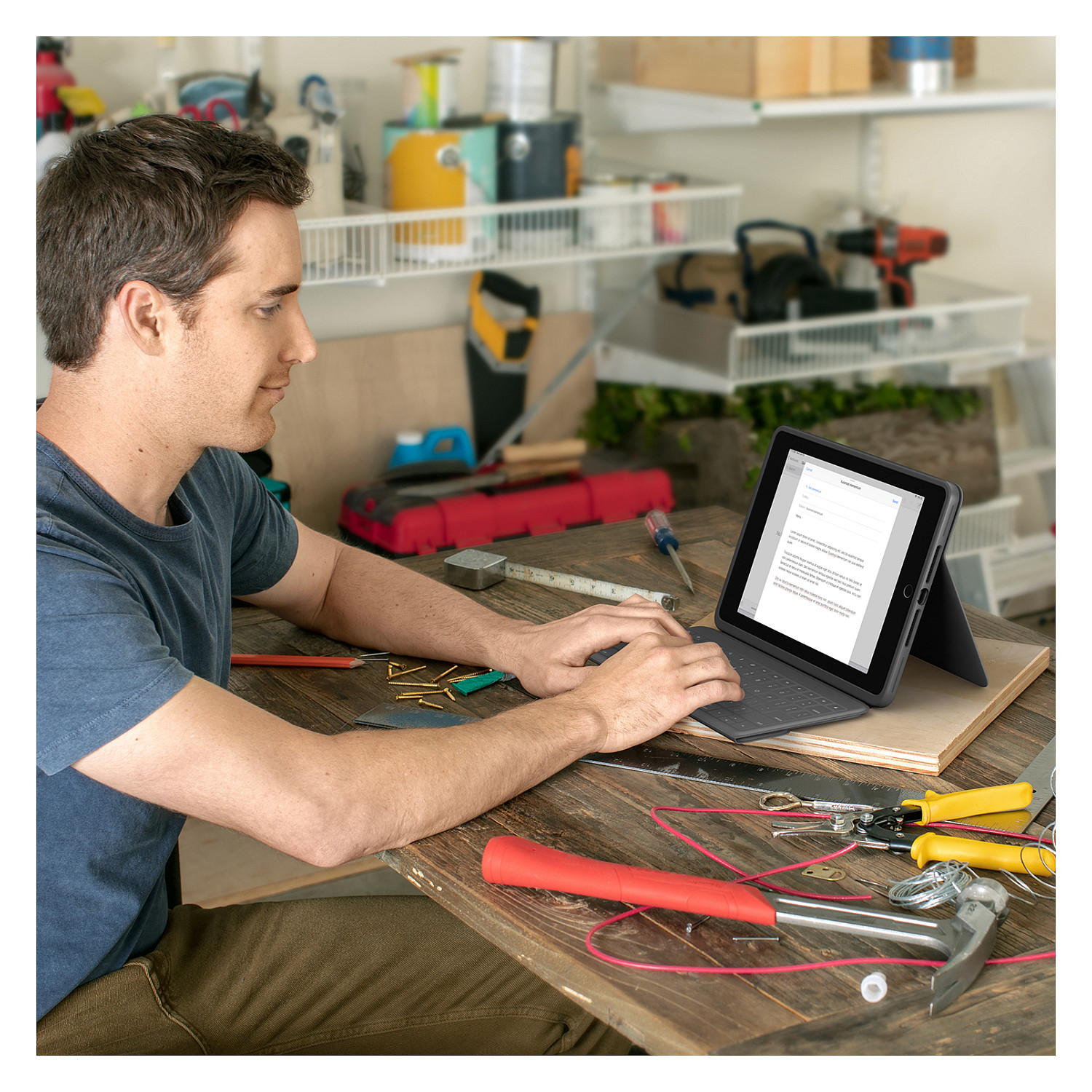 Tastierë për Tabletë Logitech Rugged Folio / iPad 7th, 8th & 9th Gen / AZERTY (FR) / Smart Connector / Full-Size / 4 Mënyra Përdorimi – Gri 9