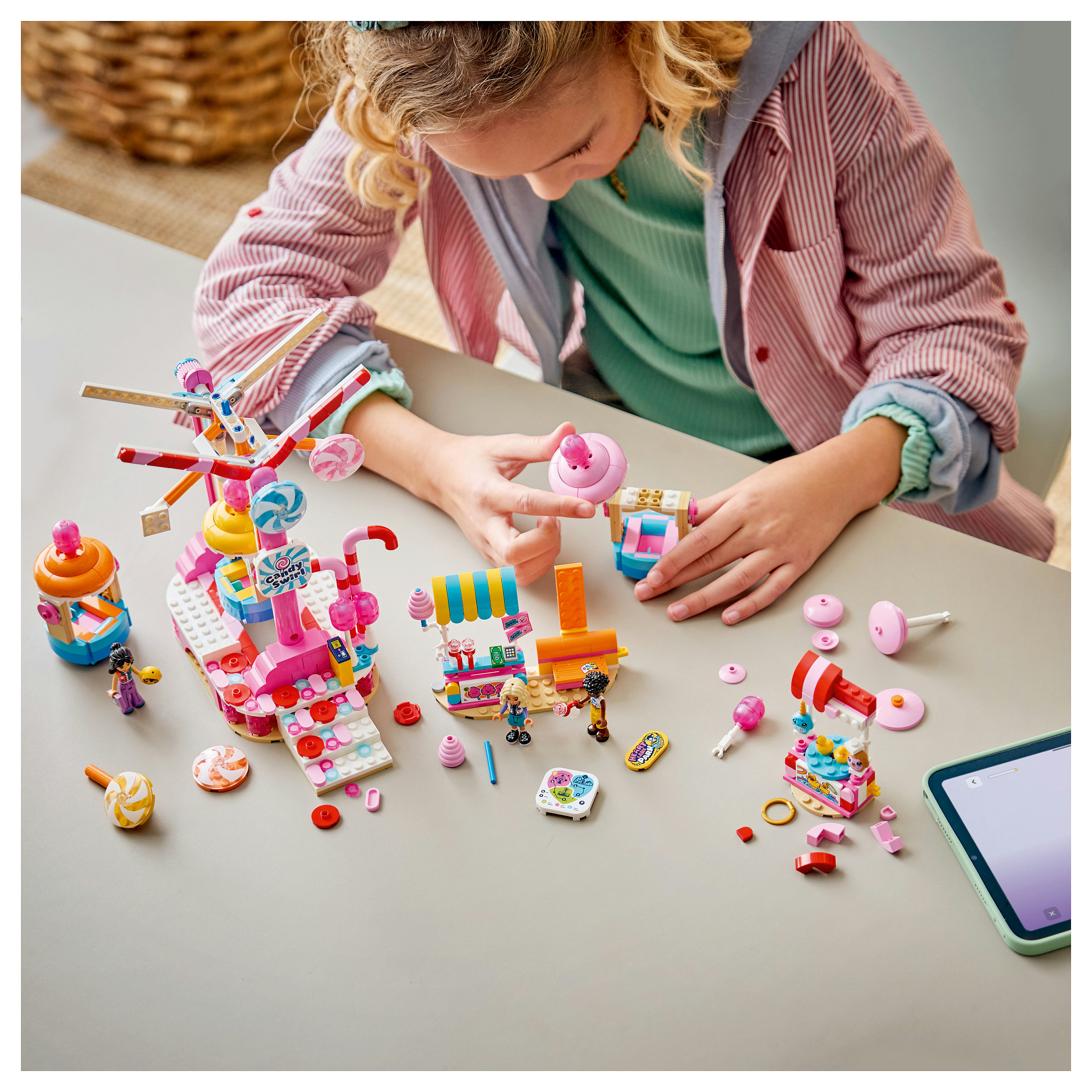LEGO Friends Cupcake-Riesenrad thumbnail 5