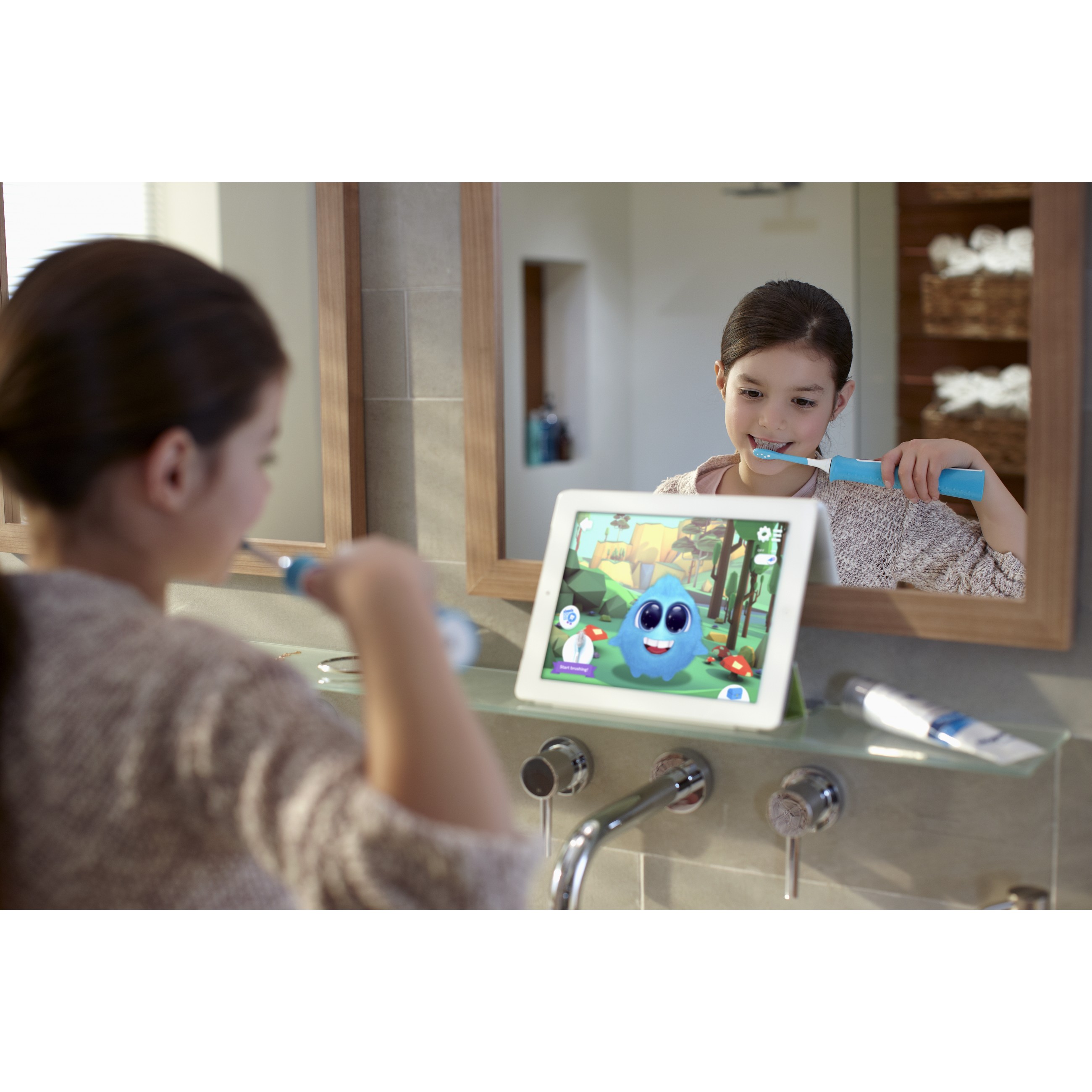 Furçë dhëmbësh elektrike për fëmijë Philips Sonicare For Kids / HX6322/04 / Bluetooth / 2 Modalitete / 2 Koka Furçe / Bateri Li-Ion – Blu 3
