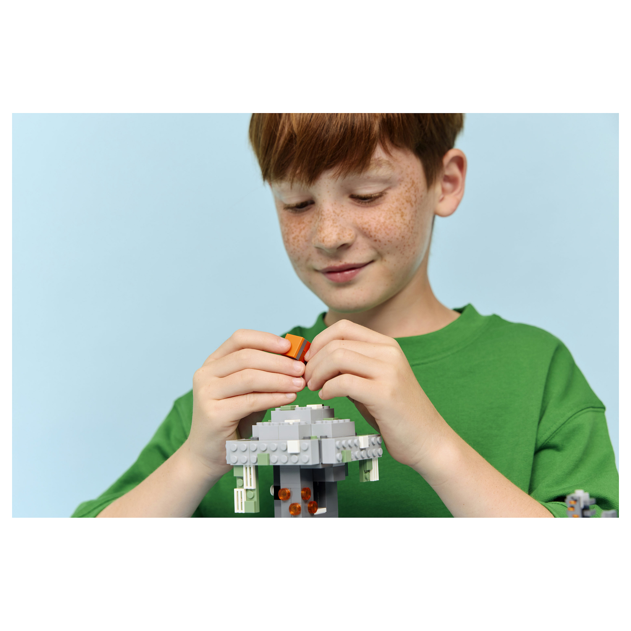 LEGO Minecraft 21586 building toy thumbnail 4