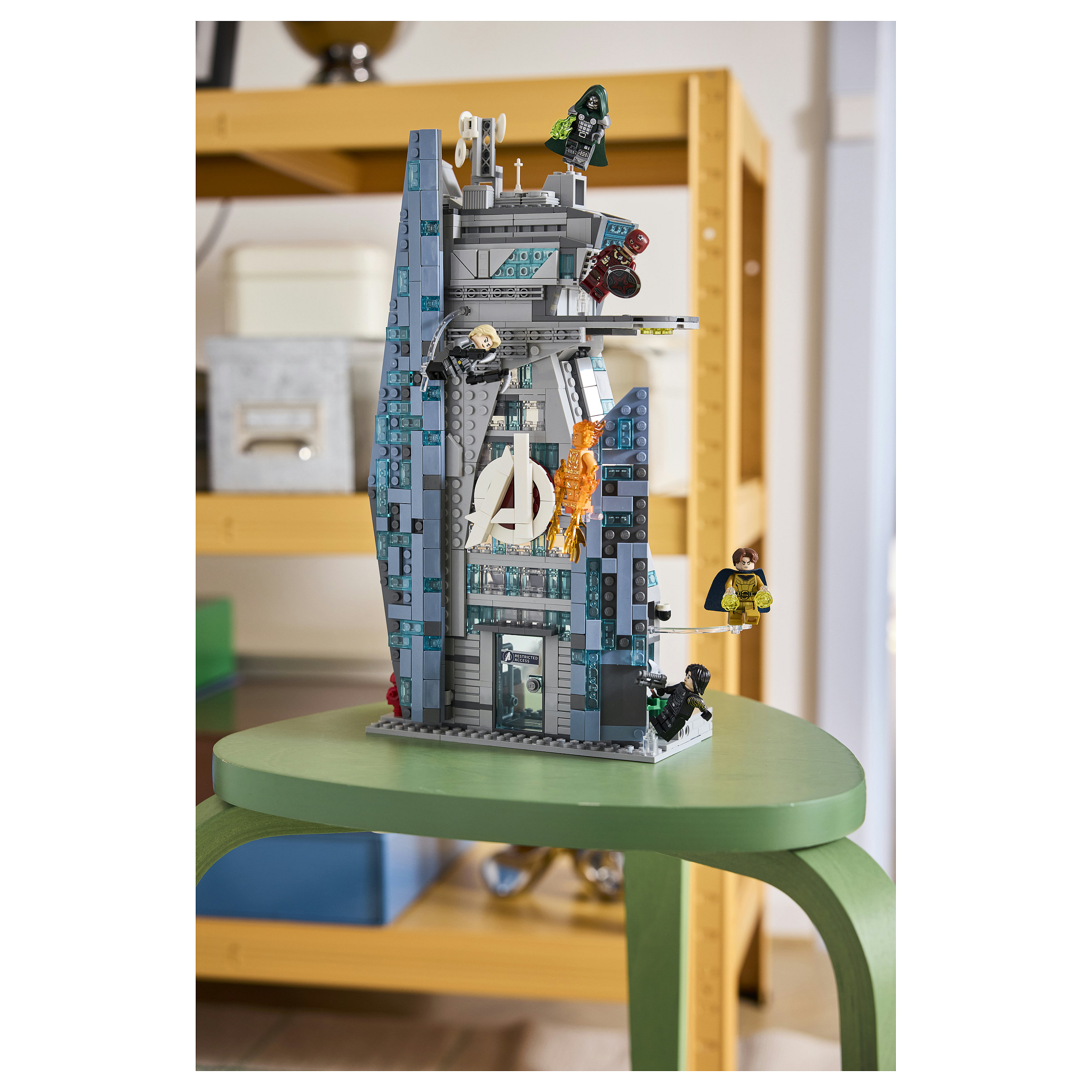 LEGO Marvel Super Heroes 76352 thumbnail 4