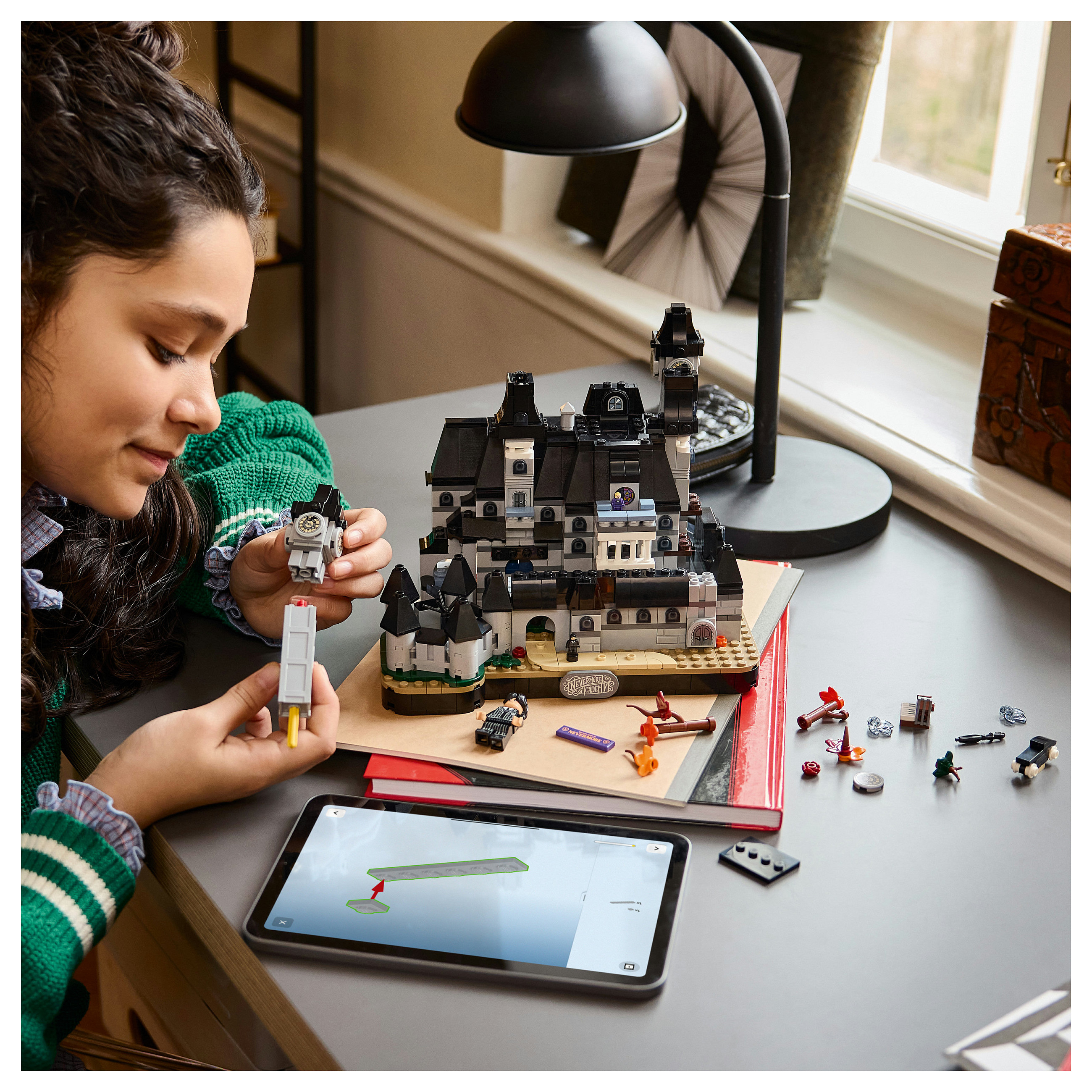 LEGO Wednesday 76788 thumbnail 5