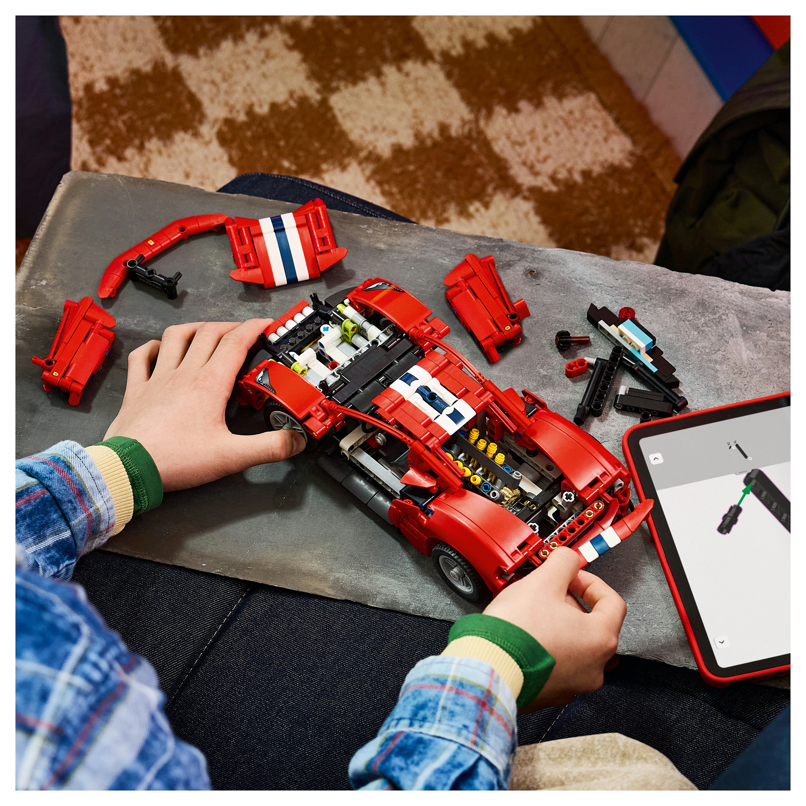 LEGO Technic Ferrari 488 PISTA Auto thumbnail 6