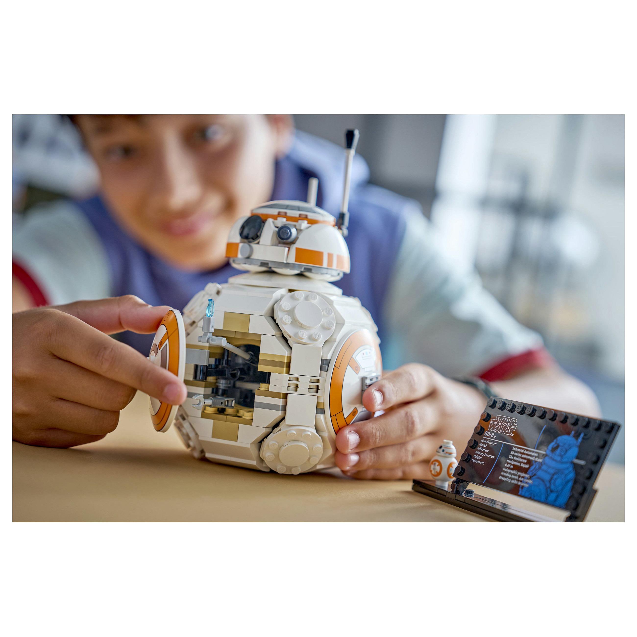 LEGO Star Wars BB-8™ Astromech Droid 75452 thumbnail 3