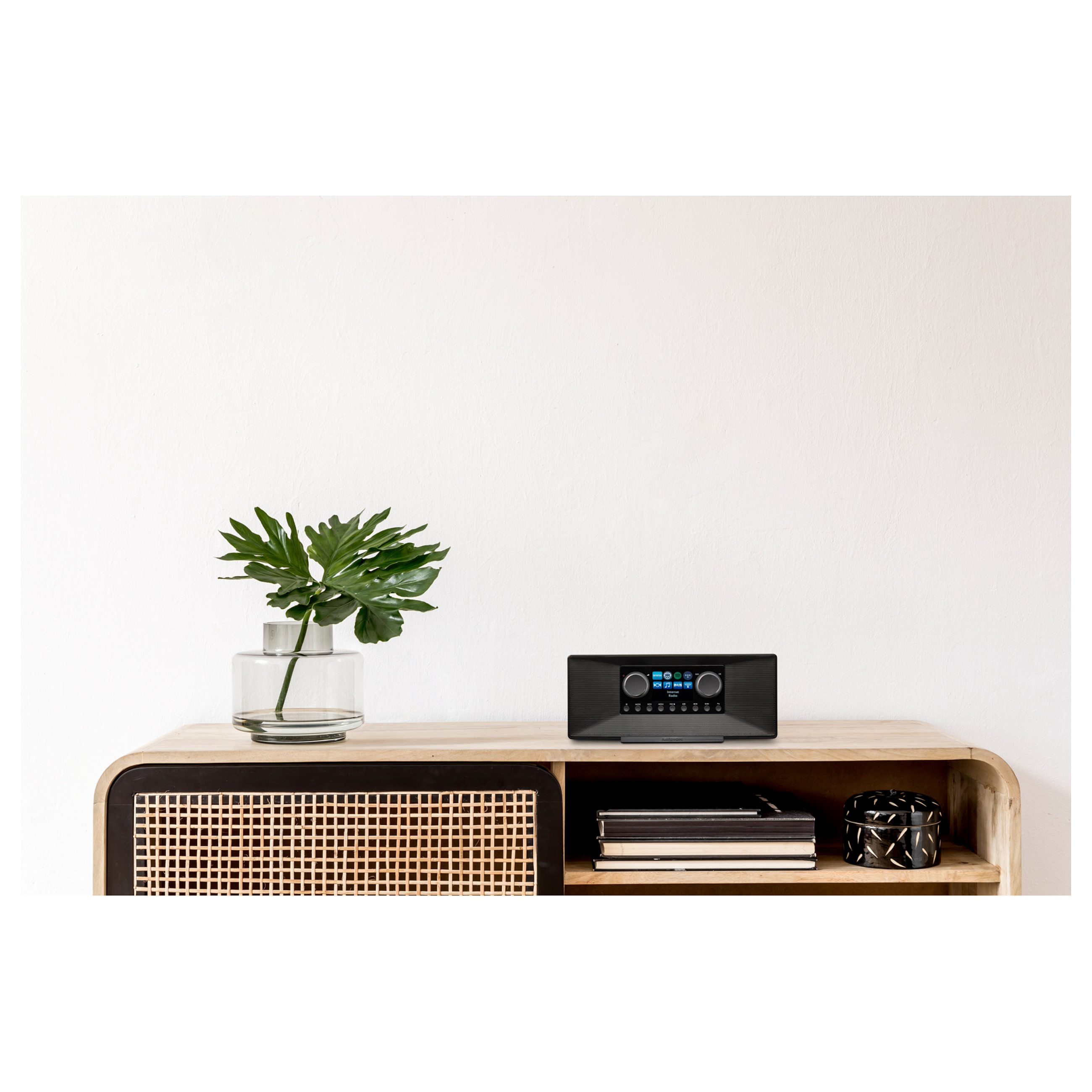 Radio Interneti MEDION LIFE P85333, 12 W, DAB+, FM, AM, Ekran TFT 7.1", Wi-Fi 2