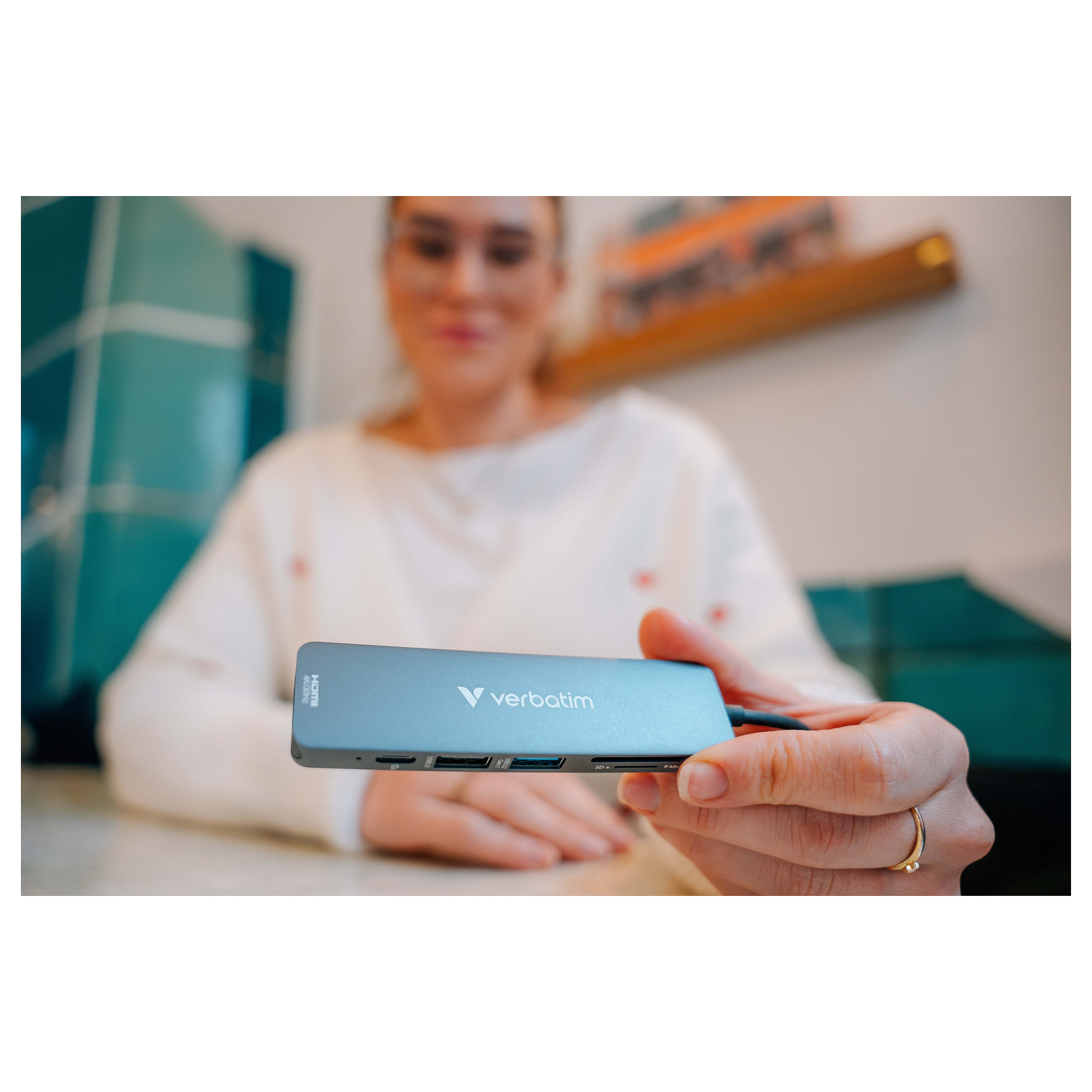 Hub USB-C Verbatim 32156, 6 Porta, HDMI 4K 30Hz, USB-A 3.2 Gen 1, USB-A 2.0, USB-C PD 100W, SD, microSD – Gri 5