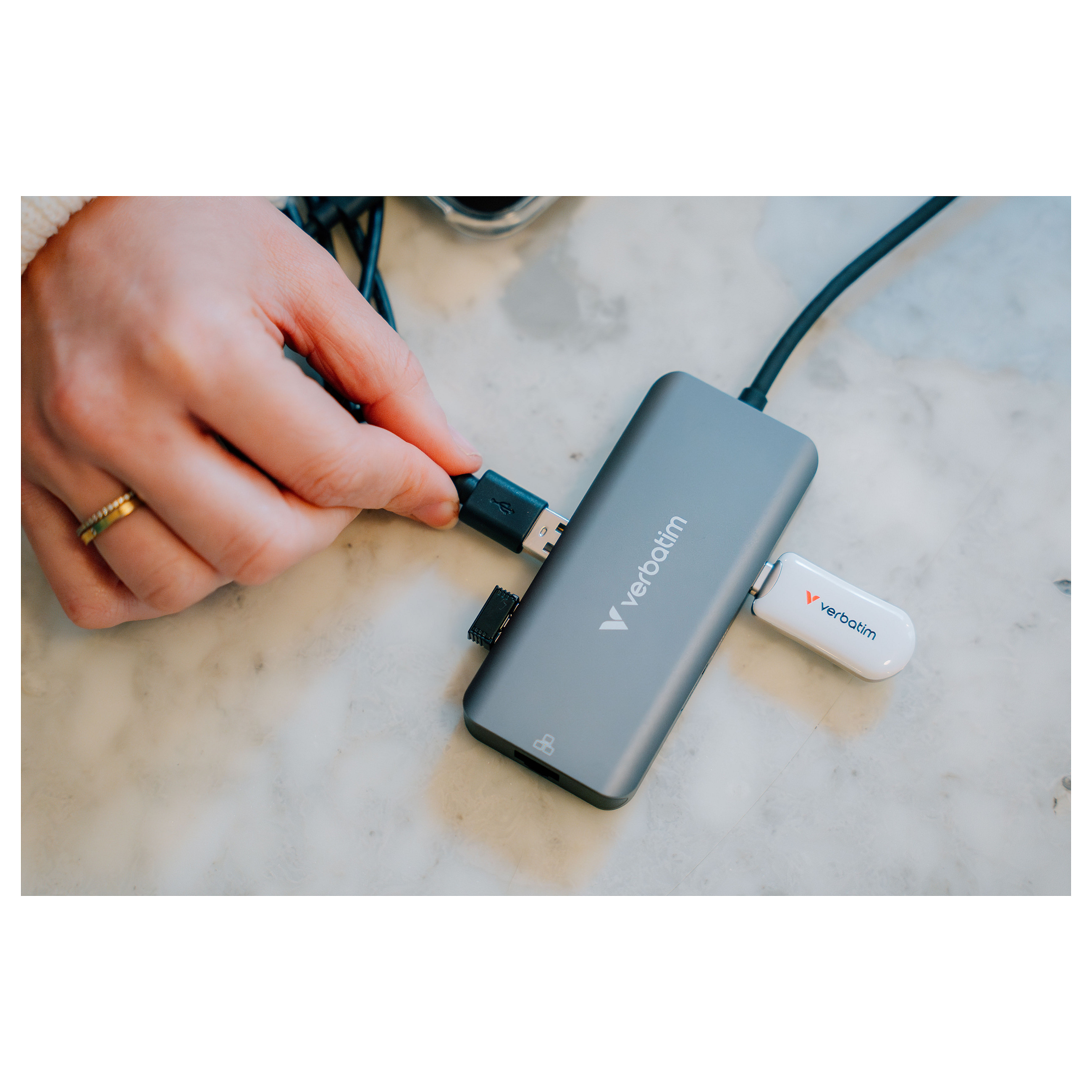 Hub USB-C Verbatim 32157, 6 Porta, HDMI 4K 30Hz, 3x USB-A 3.2 Gen 1, Gigabit Ethernet, USB-C PD 100W – Gri 4