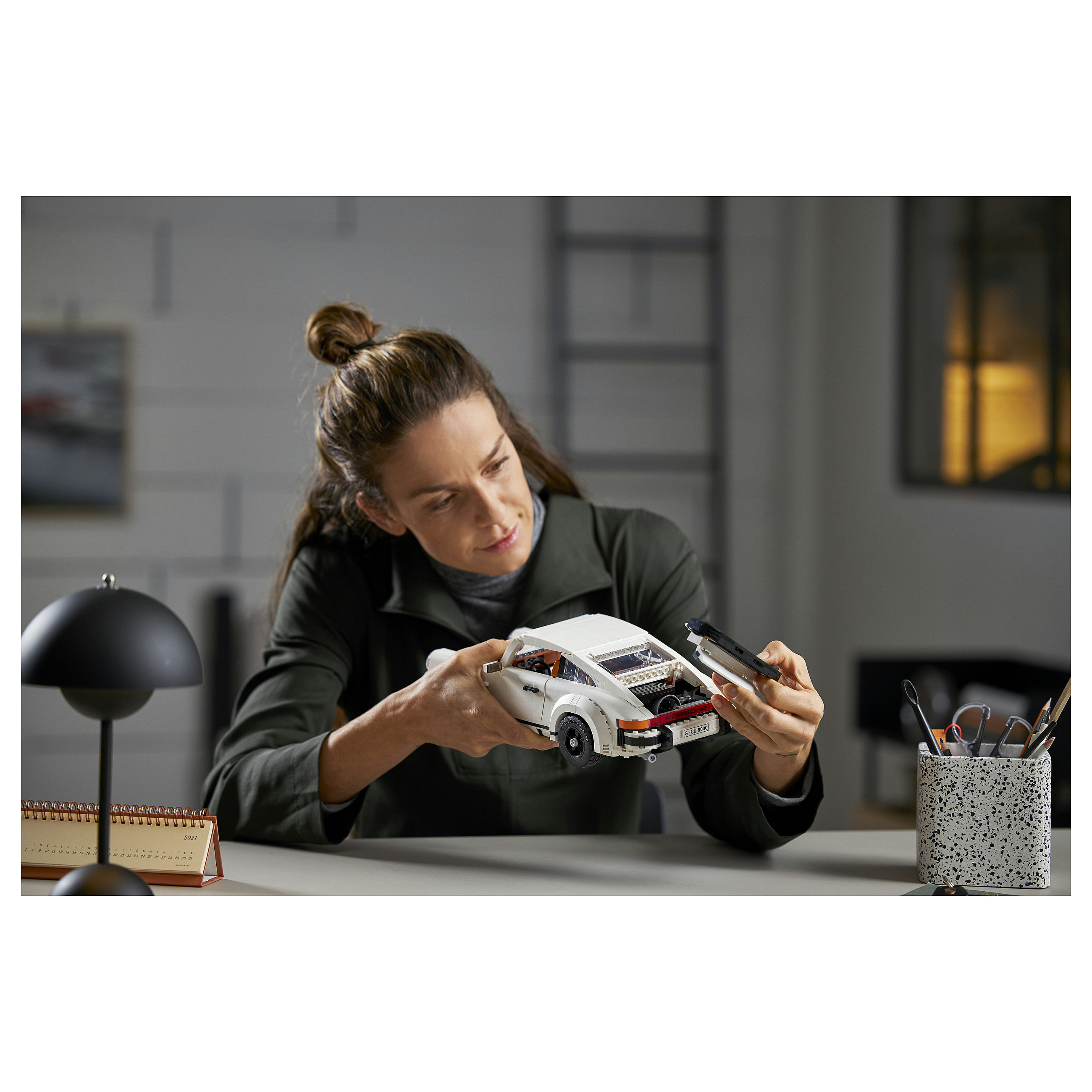 LEGO Creator Porsche 911 10295 thumbnail 6