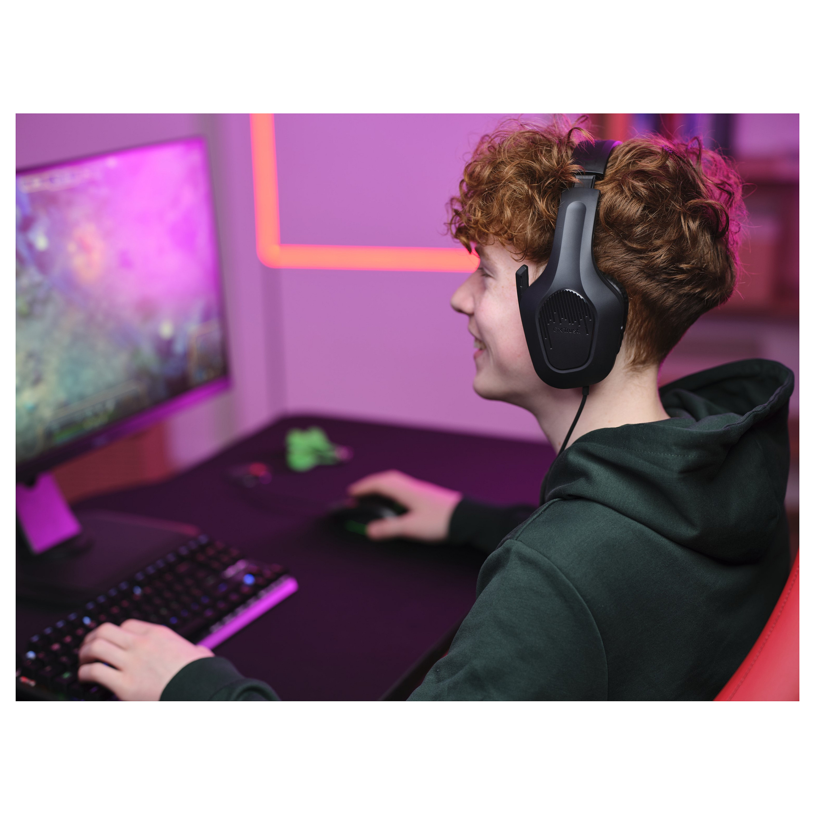 Kufje Gaming Trust GXT 415 Zirox / Wired / Over-Ear / 50 mm / 3.5 mm / Mikrofon / 2 m – Zezë 8