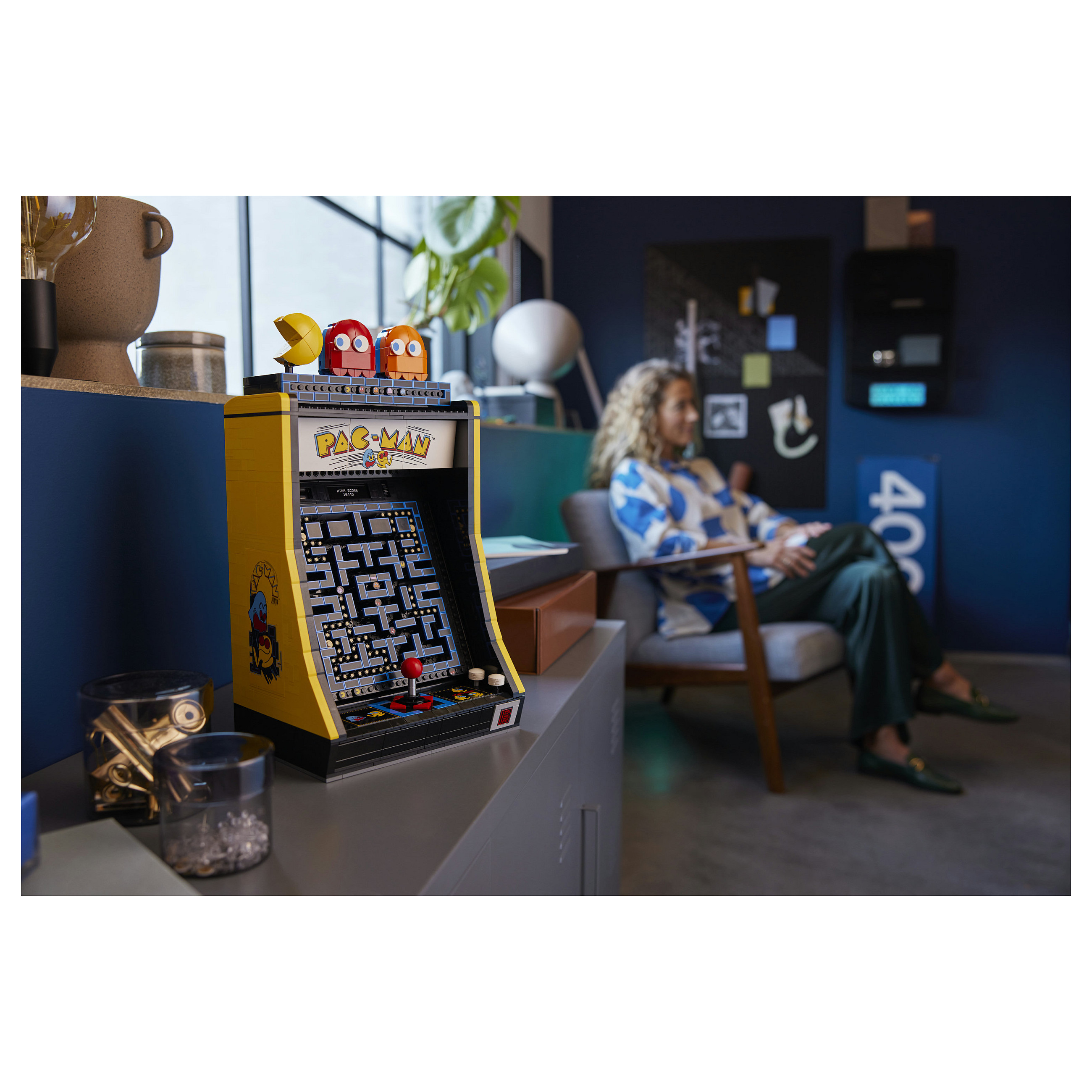 LEGO Icons PAC-MAN Arcade Machine 10323 thumbnail 4