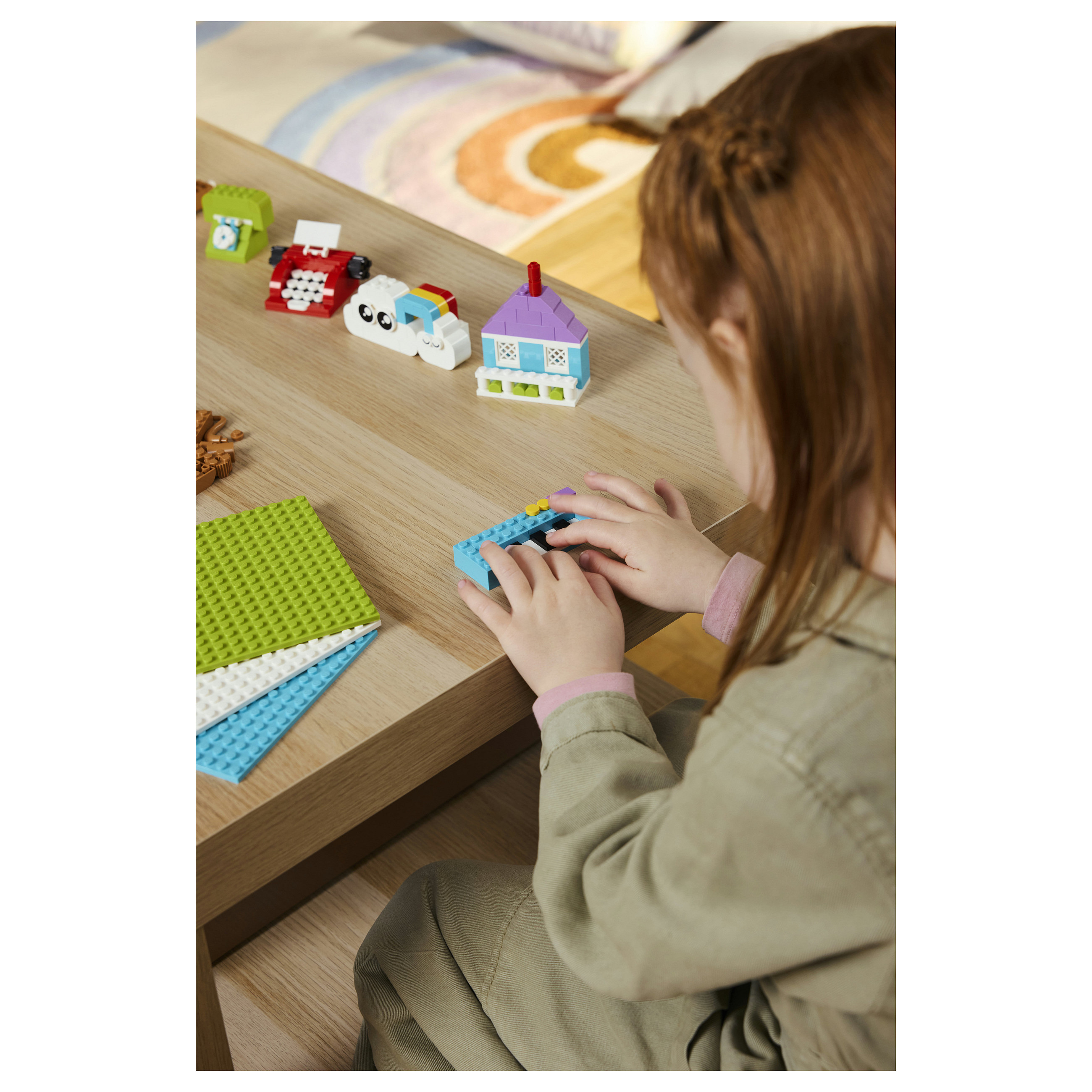 LEGO Classic Creative Build-and-Play Box 11044 thumbnail 3