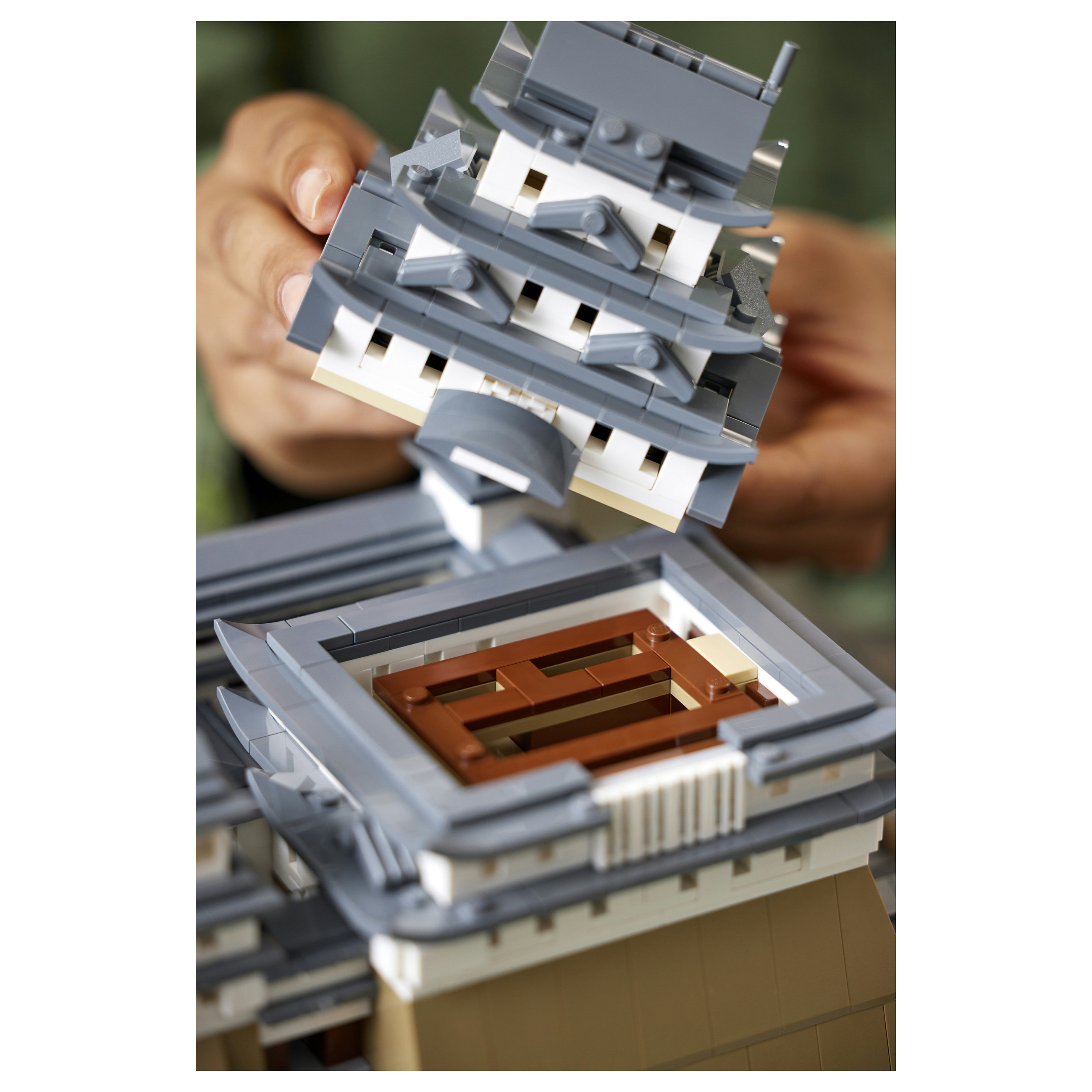 LEGO Architecture - Himeji Castle thumbnail 4