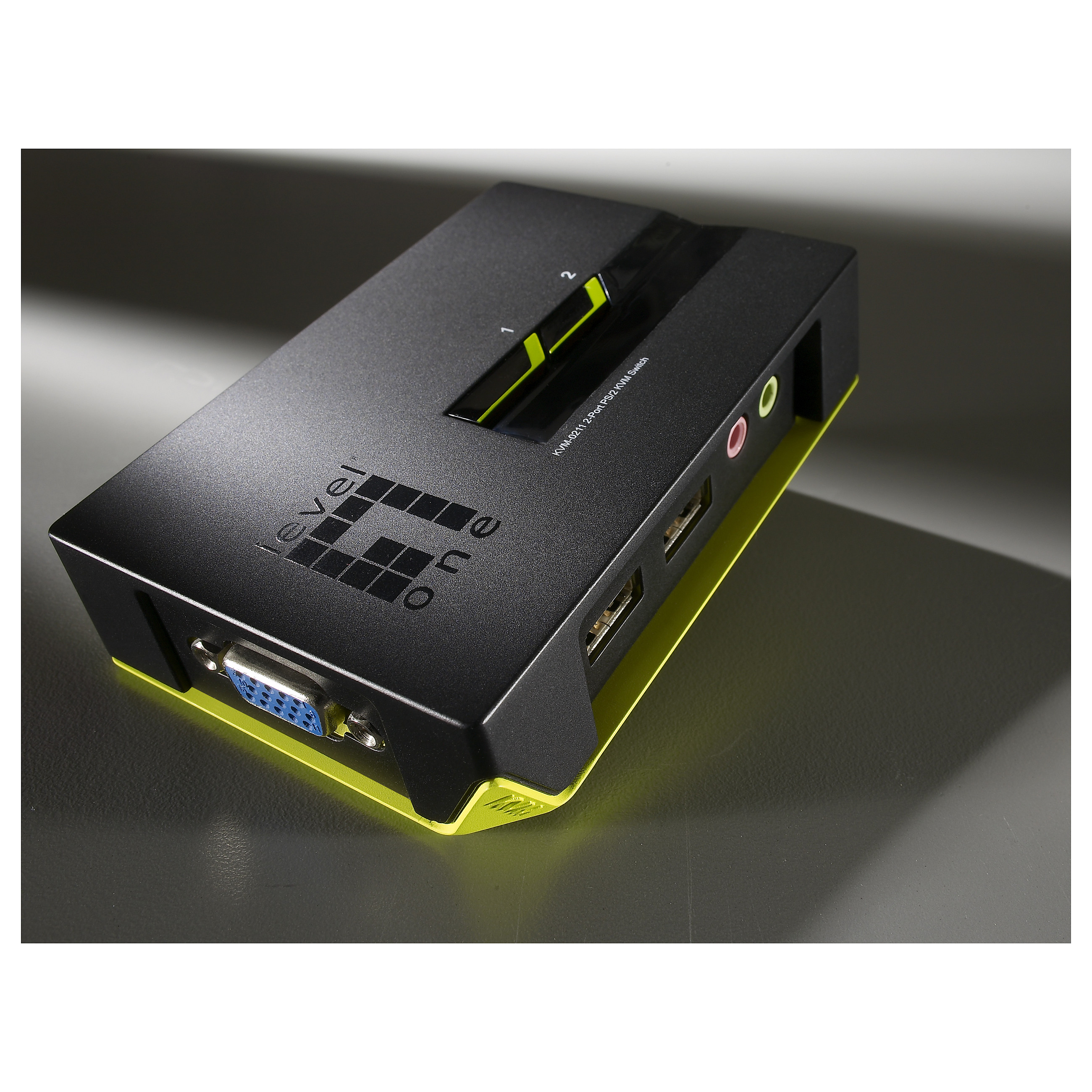 LevelOne KVM Switch / 2-Port USB + Audio thumbnail 2