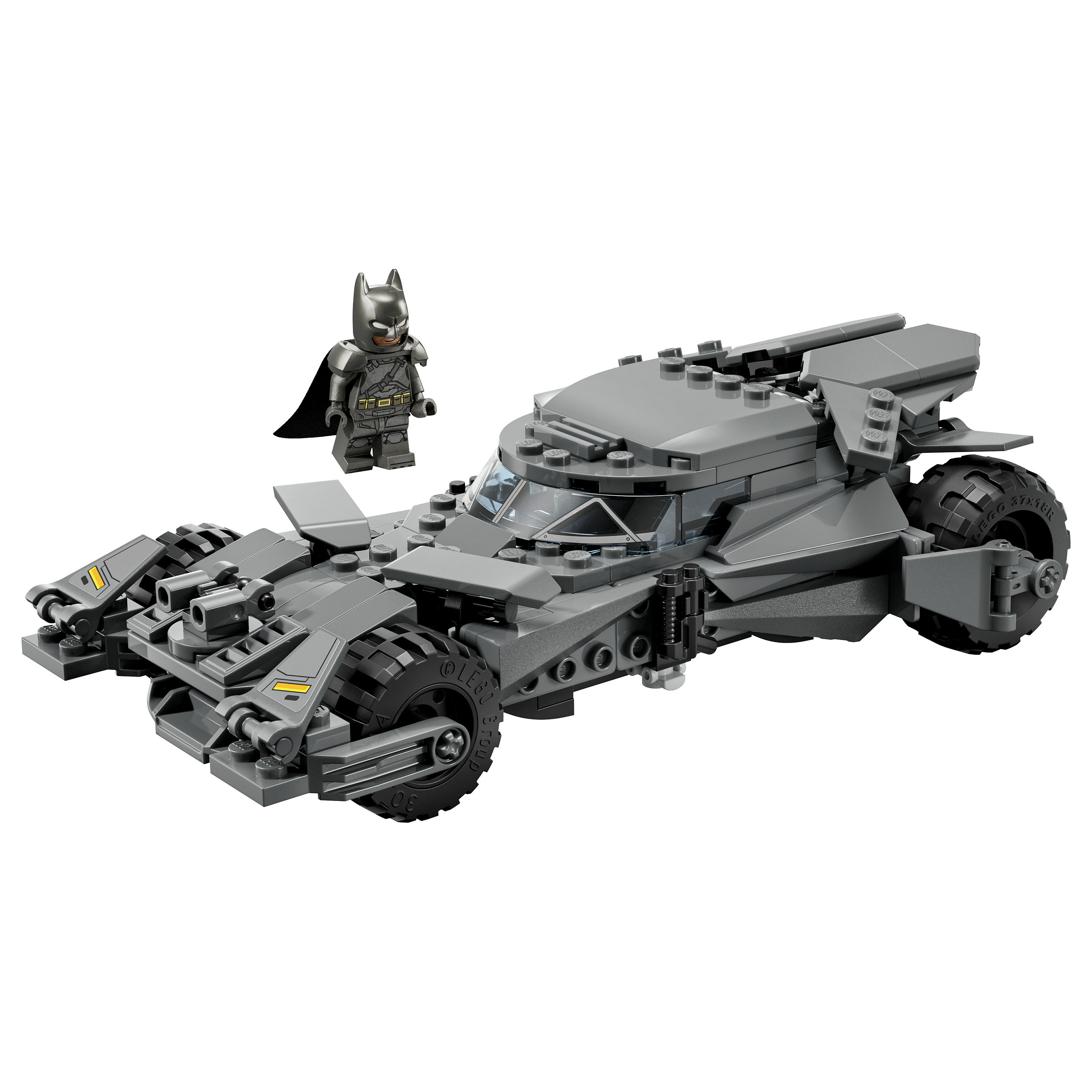 LEGO Batman v Superman™ Batmobile™ 76331 thumbnail 2
