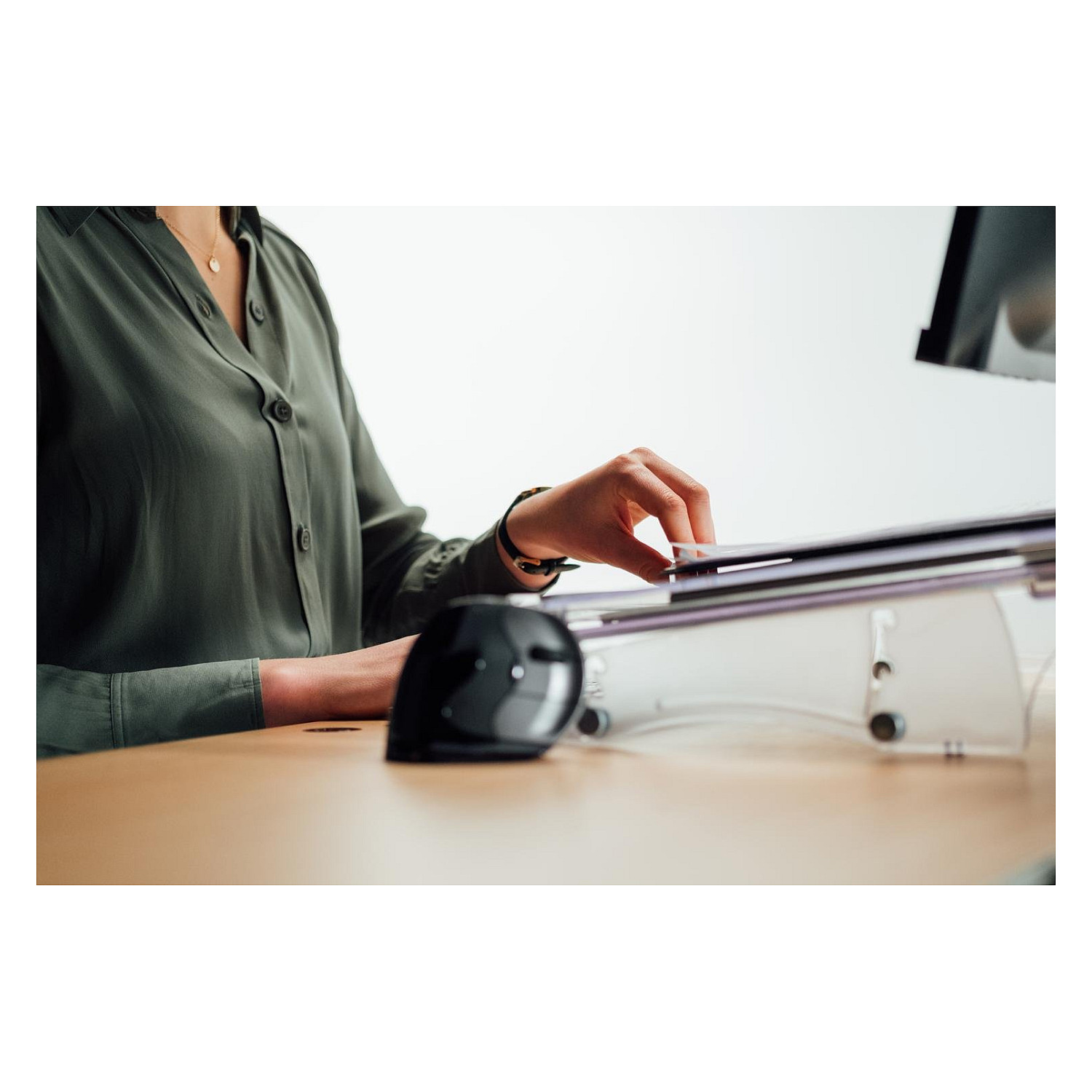 Mbajtëse Dokumentesh BakkerElkhuizen FlexDesk 640 ComfortRead / 515x380mm / 5kg / 3 Nivele - Transparente 6