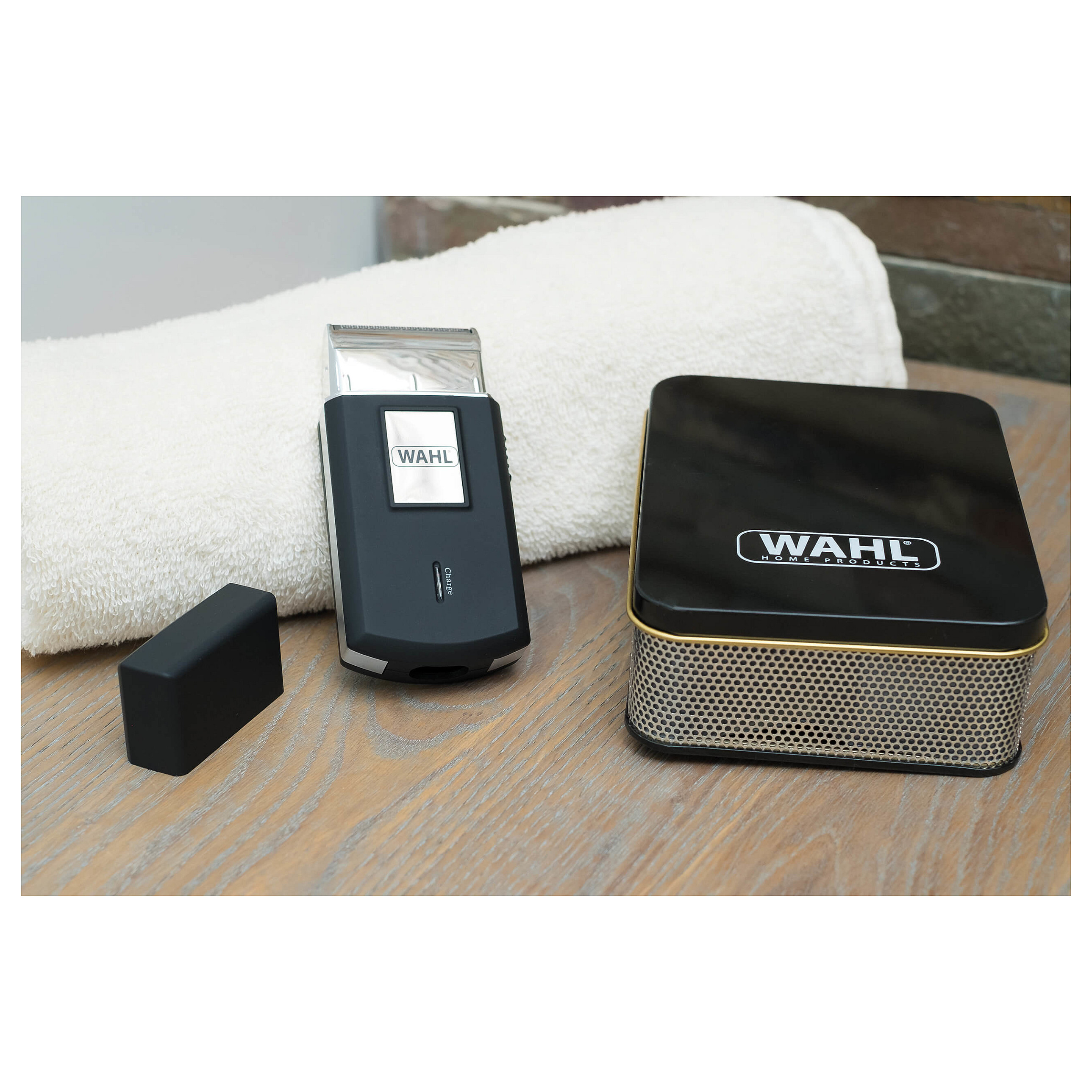 Makinë e rrojës Wahl Travel Shaver 03615-1016, Pa Kabllo, Bateri e Rikarikueshme, Autonomi deri në 45 Minuta – Zezë , Argjend 5
