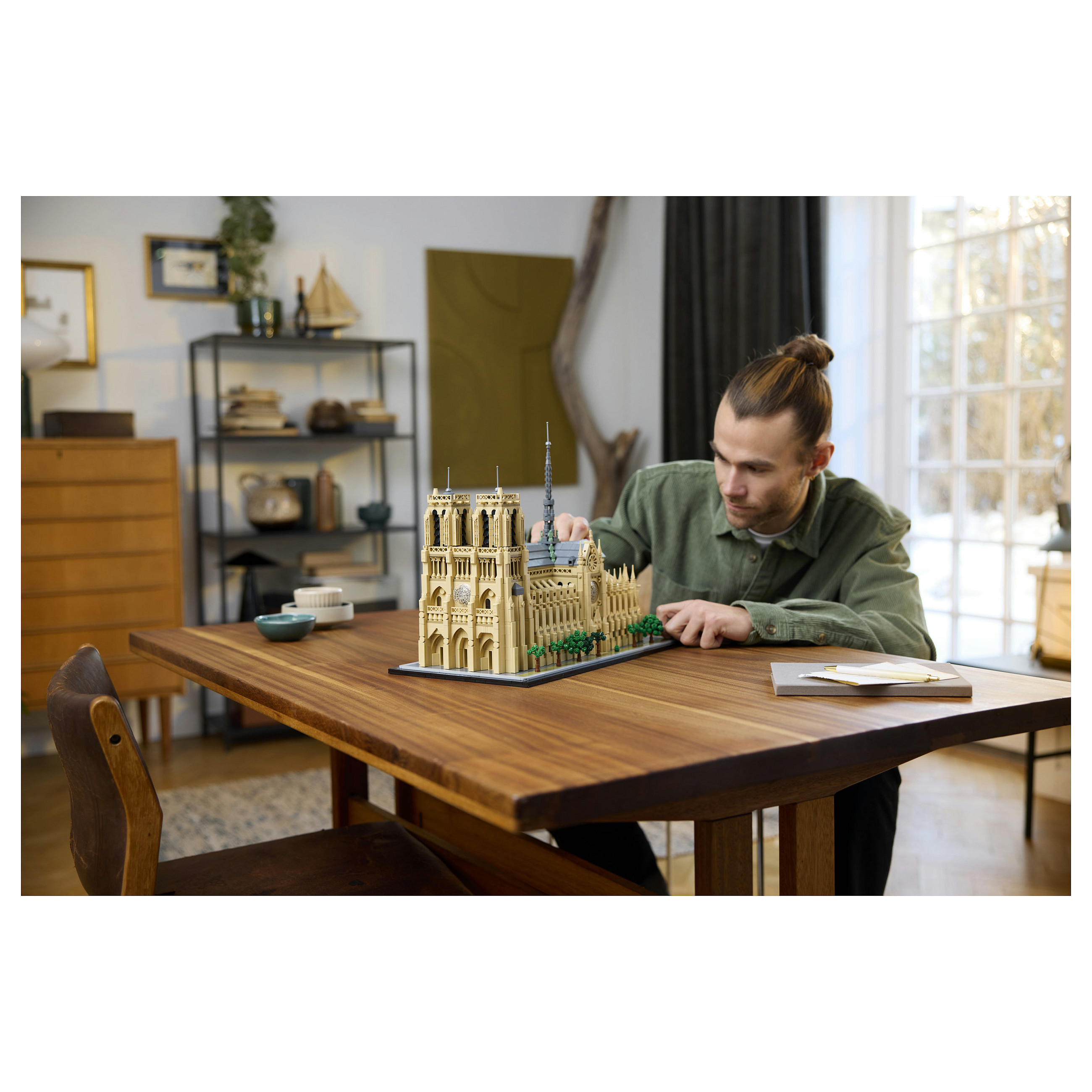 LEGO Architecture Notre-Dame de Paris 21061 thumbnail 4