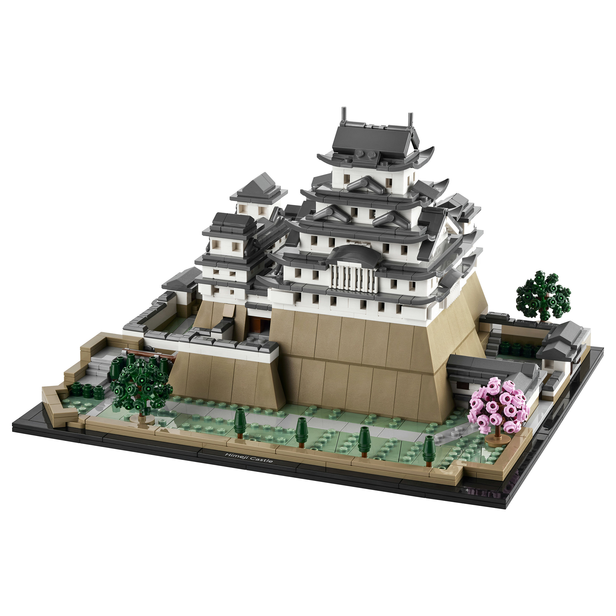 LEGO Architecture - Himeji Castle thumbnail 2