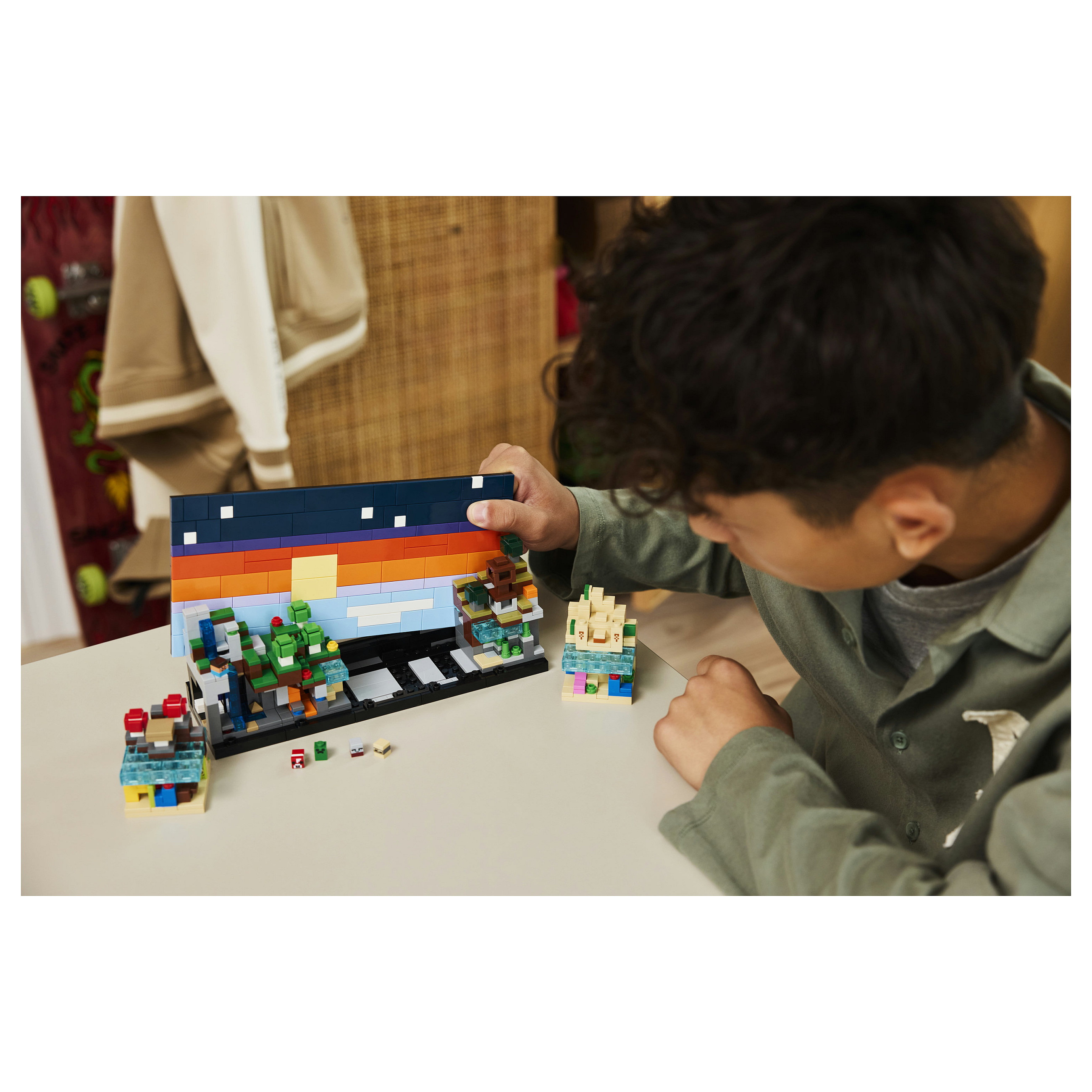 LEGO Minecraft Mini Biomes 21589 thumbnail 3