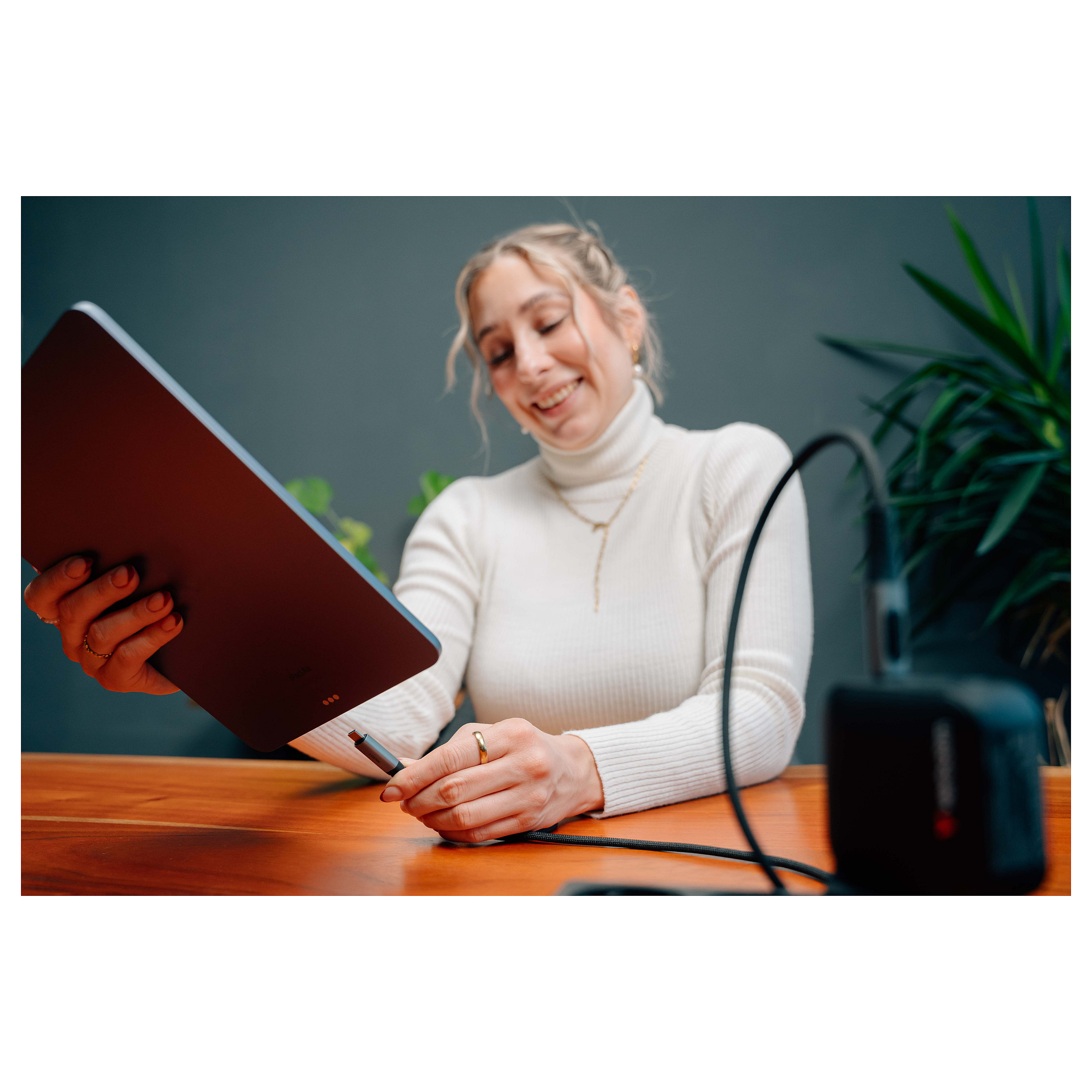 Kabllo USB Verbatim 31848, USB-C në USB-C, 1.2 m, 100 W, ekran për fuqinë e karikimit - Zezë 4