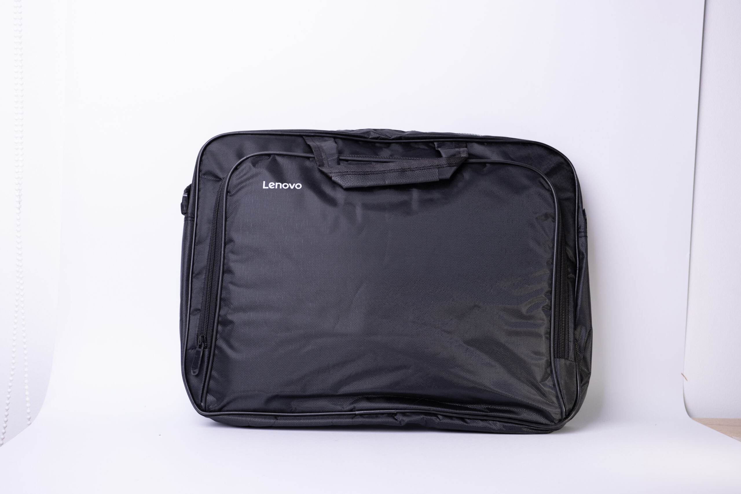 Çantë për Laptop Lenovo 8802 / B53-100 / 15.6 Inch / Polyester / Waterproof / Lightweight / E zezë 2